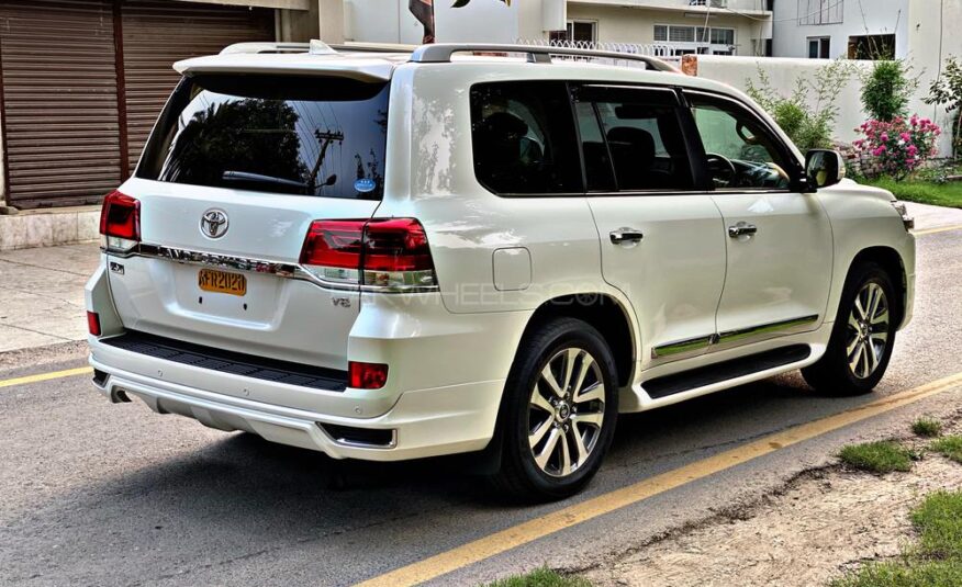 Toyota Land Cruiser ZX 2016