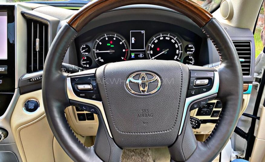 Toyota Land Cruiser ZX 2016