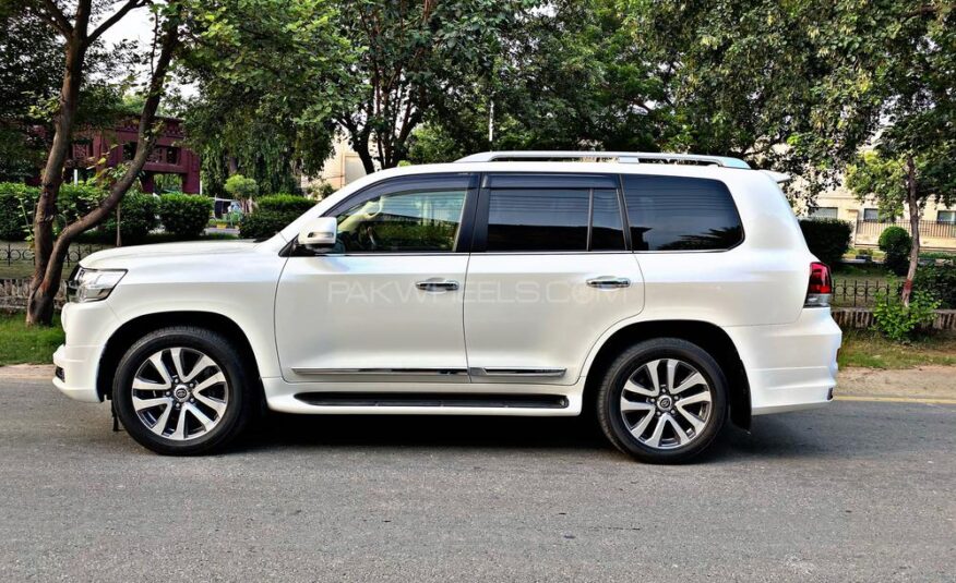 Toyota Land Cruiser ZX 2016