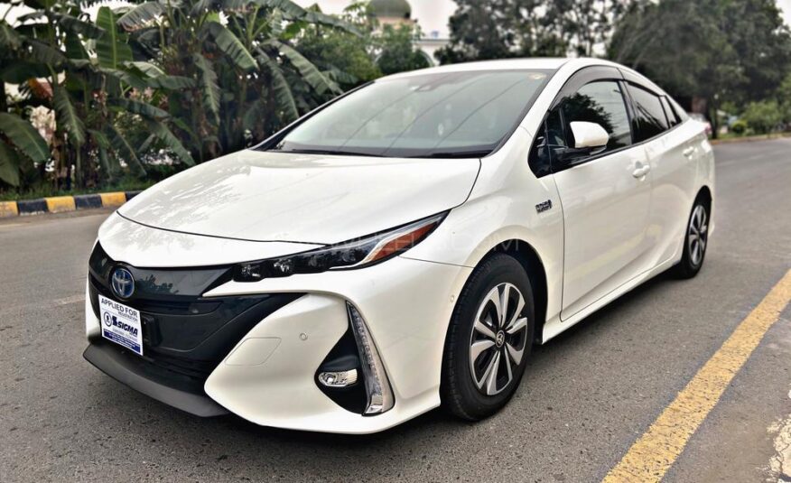 Toyota Prius PHV (Plug In Hybrid) 2017