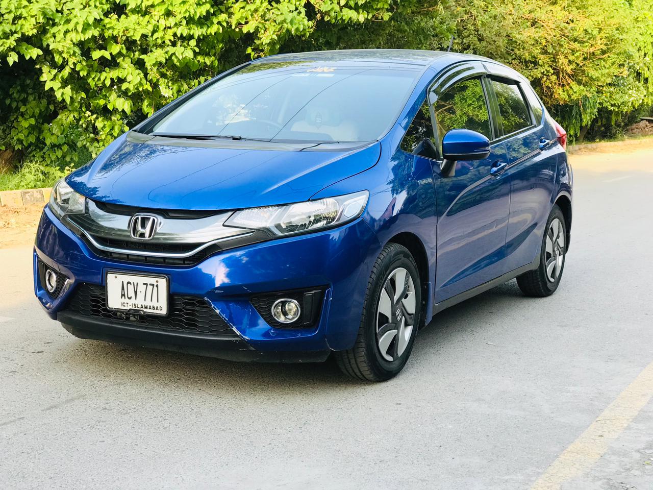 Honda Fit 2014 | Islamabad Registered For Sale in Lahore - Sigma Motors