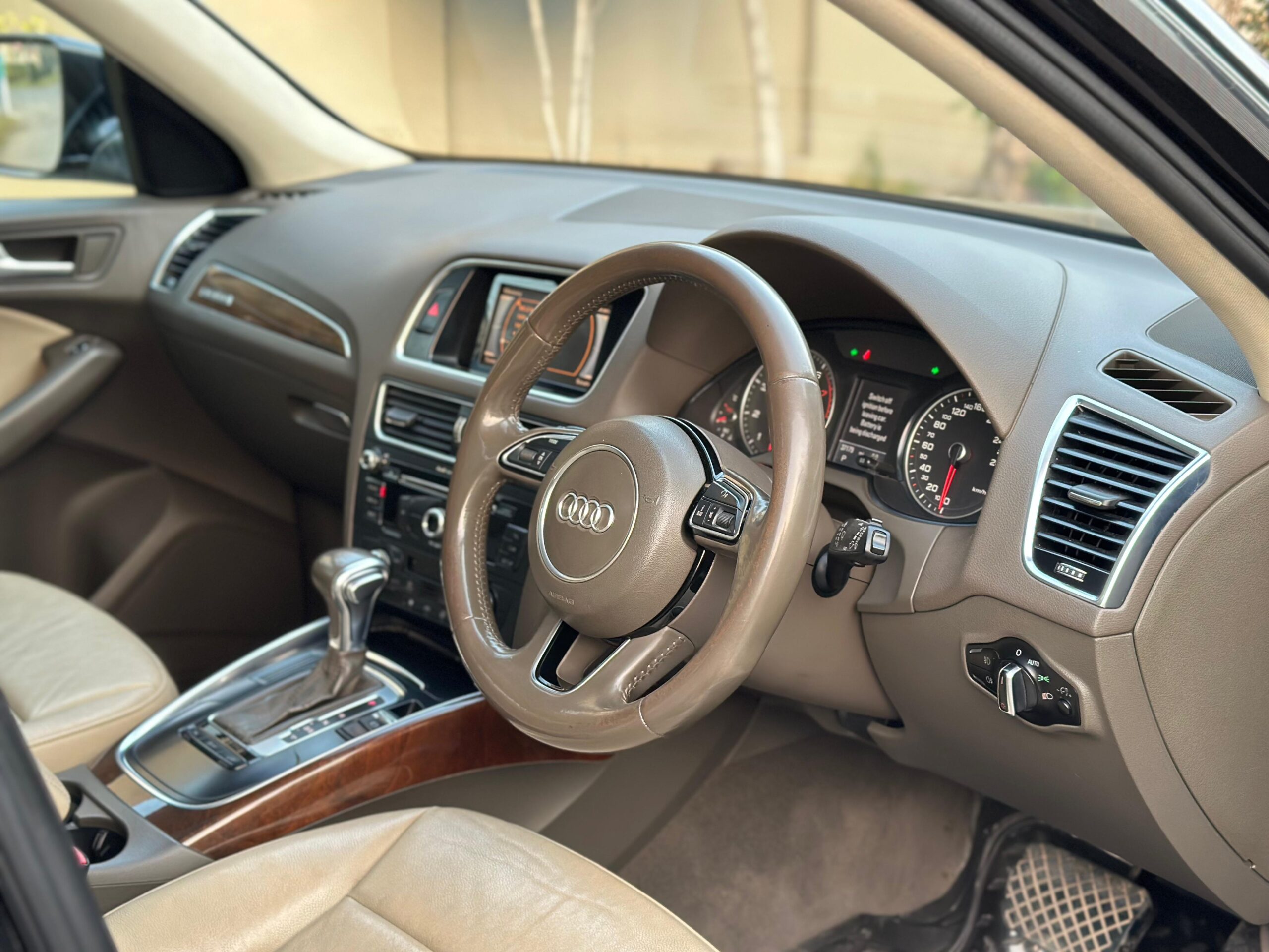 
								Audi Q5 Quattro 2014 full									