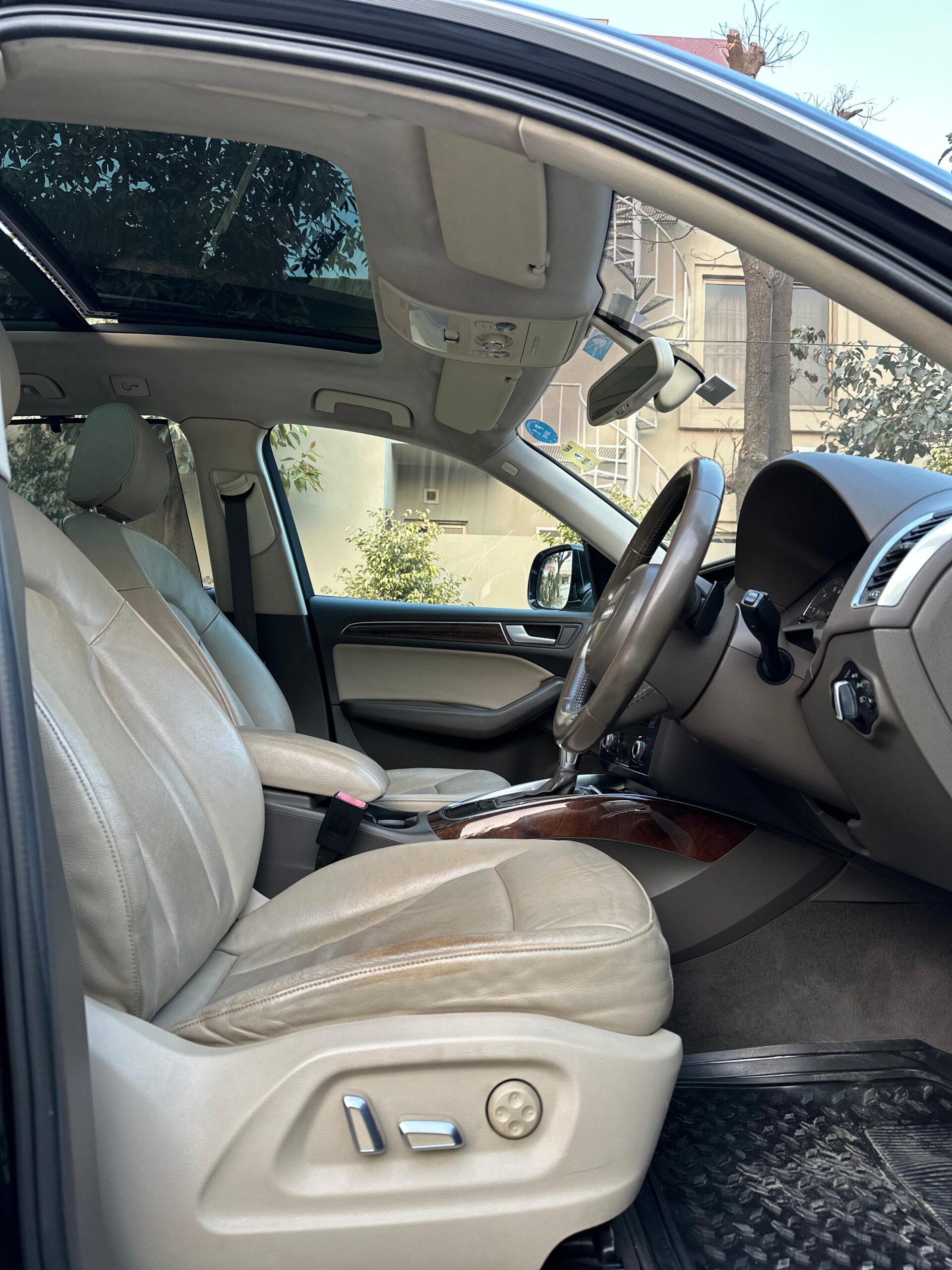 
								Audi Q5 Quattro 2014 full									