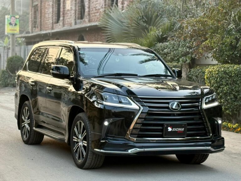 Lexus LX570 Black Sequence 2020
