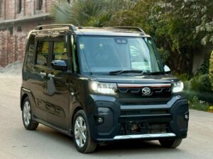 Daihatsu Tanto Funcross 2022