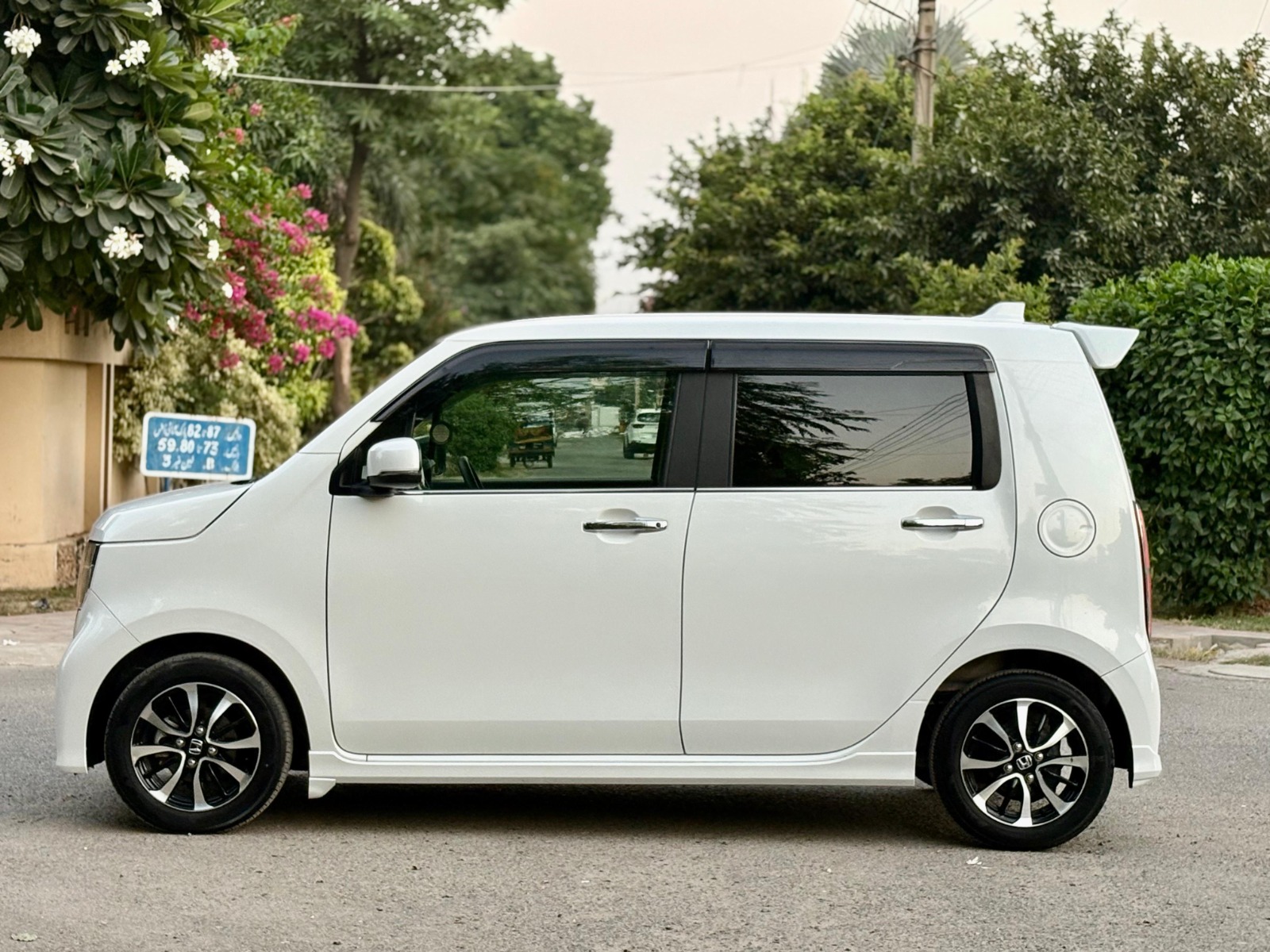 
								Honda N-WGN Custom 2022 full									