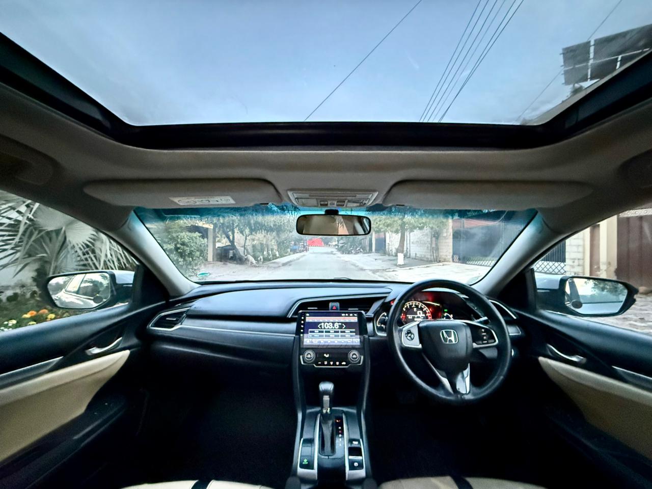 
								Honda Civic Oriel Prosmatec i-VTEC 2018 full									