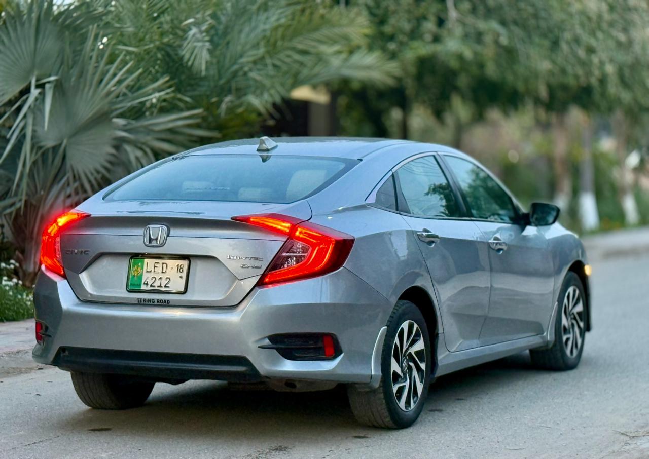 
								Honda Civic Oriel Prosmatec i-VTEC 2018 full									