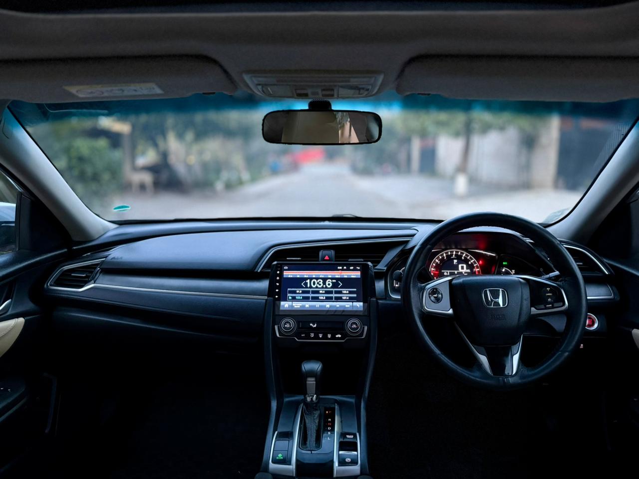 
								Honda Civic Oriel Prosmatec i-VTEC 2018 full									