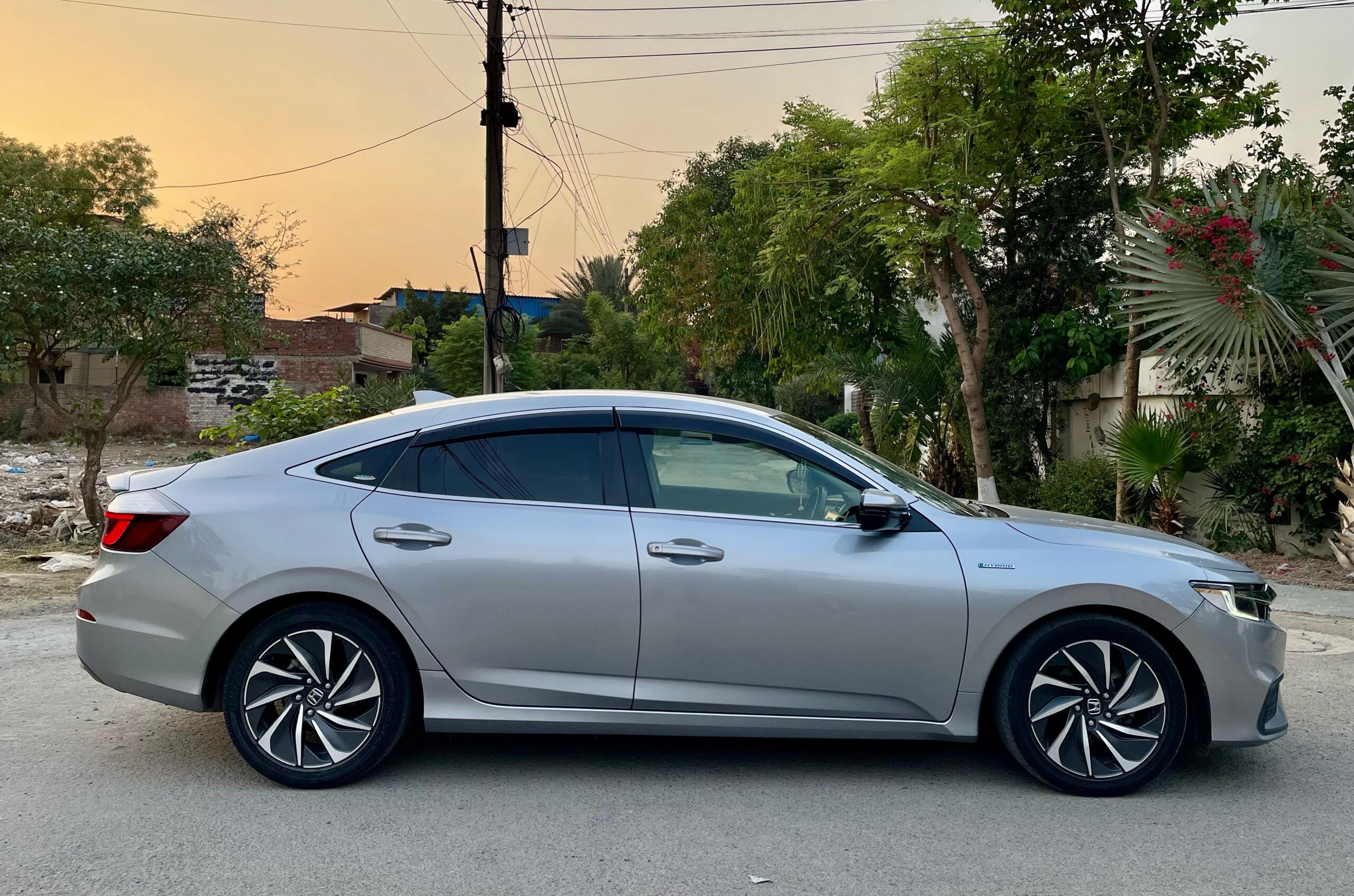 
								Honda Insight EX 2020 full									