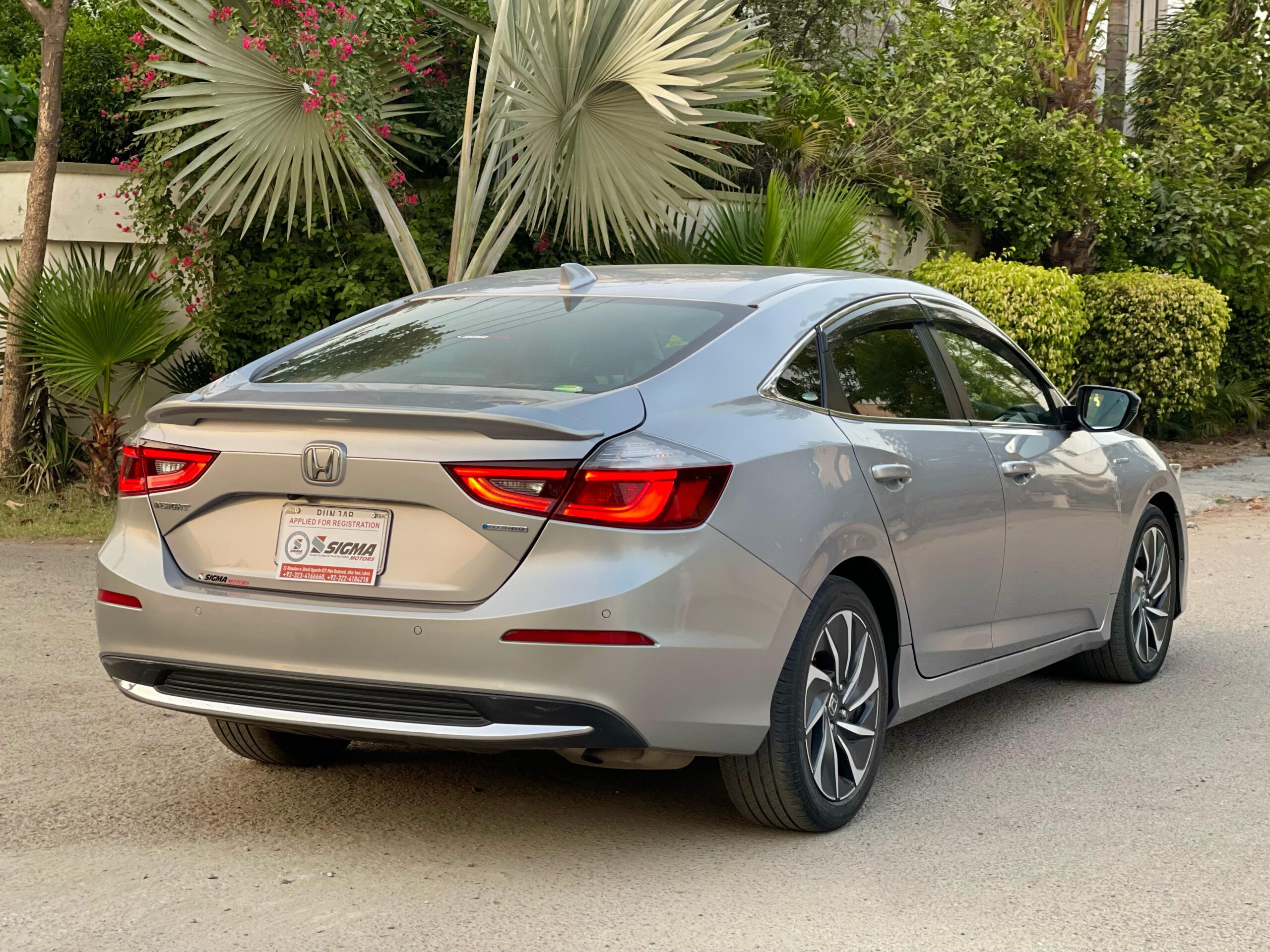 
								Honda Insight EX 2020 full									