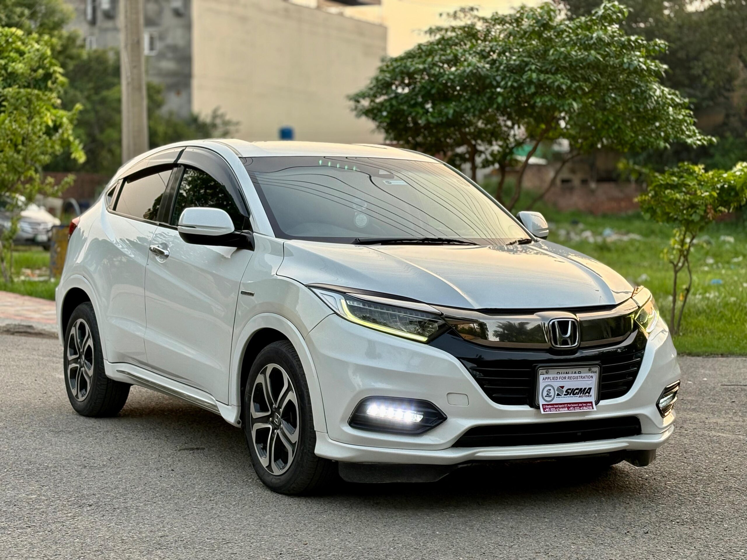 
								Honda Vezel Z Sensing Package 2019 full									
