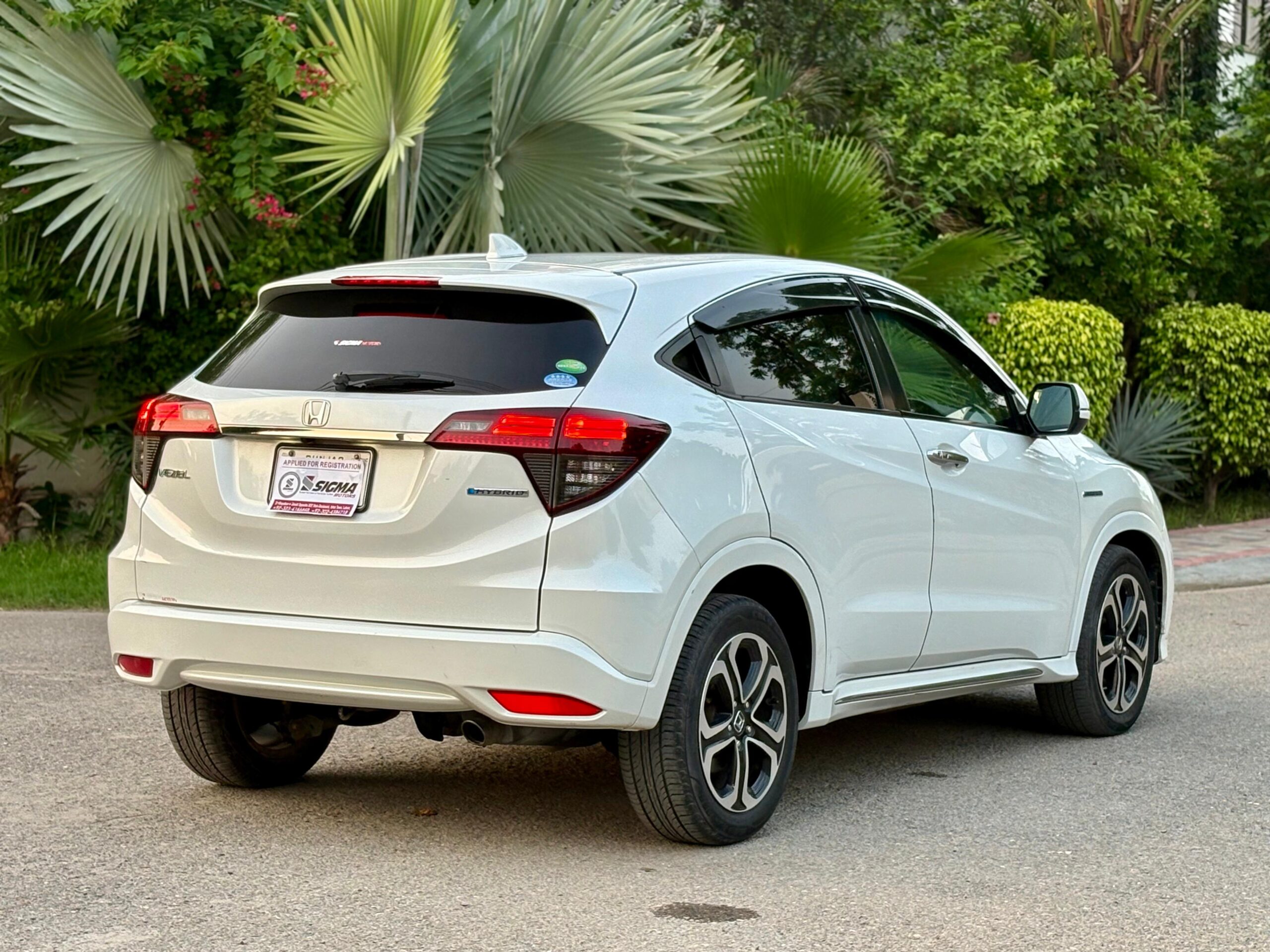 
								Honda Vezel Z Sensing Package 2019 full									