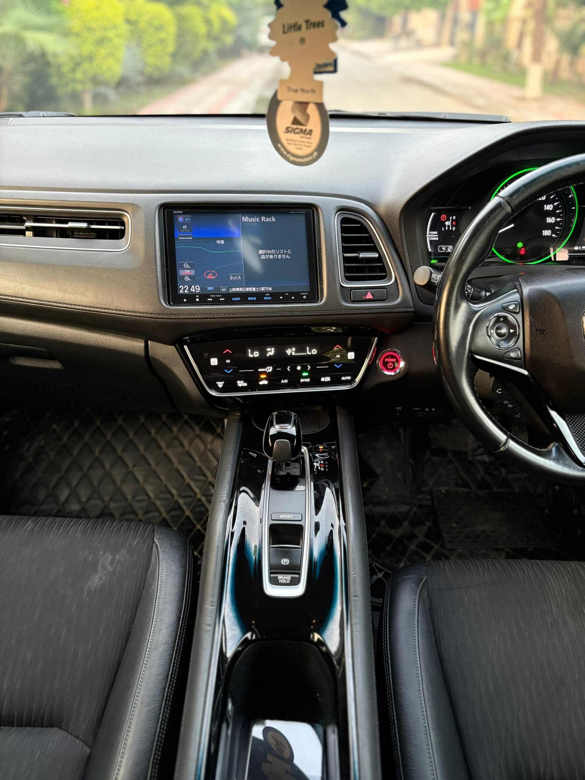 
								Honda Vezel Z Sensing Package 2019 full									