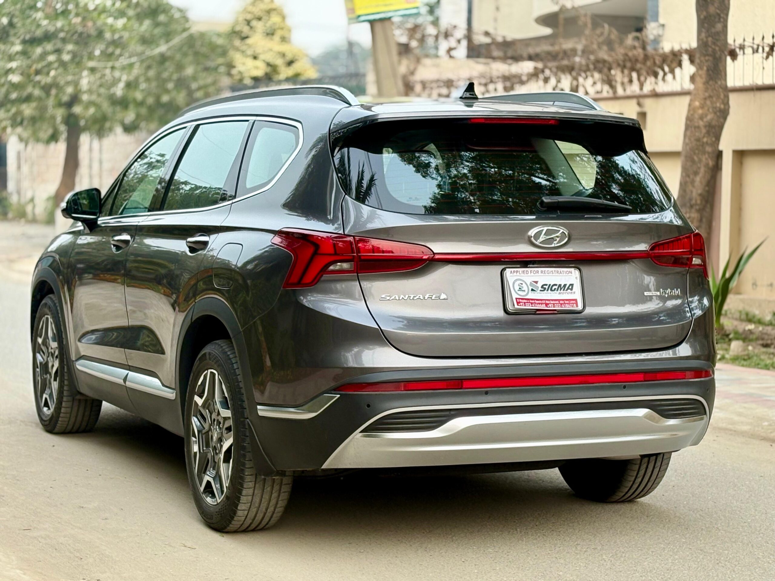 
								Hyundai Santa Fe Signature 2024 full									