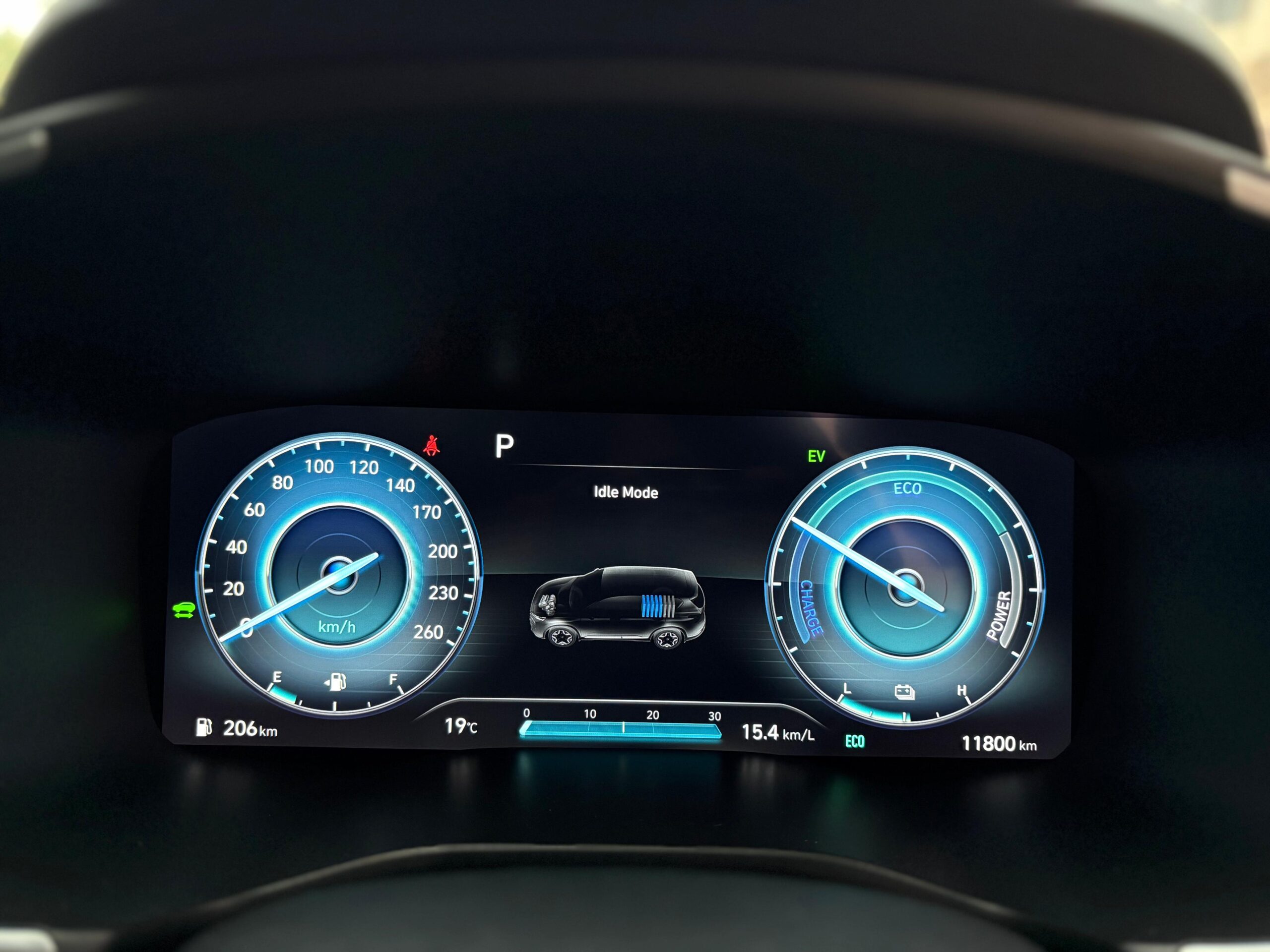 
								Hyundai Santa Fe Signature 2024 full									