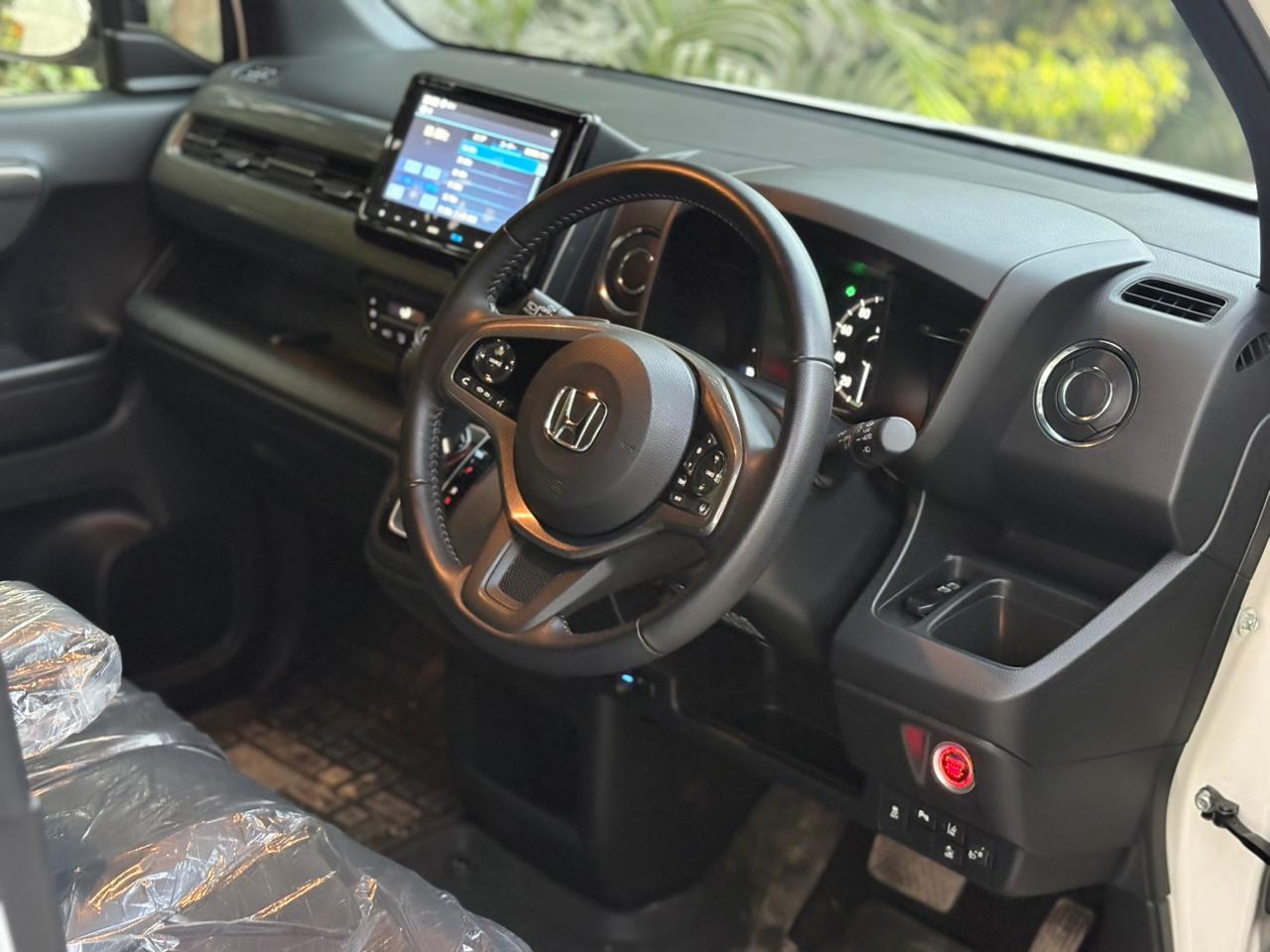 
								Honda N WGN Custom Turbo 2024 full									