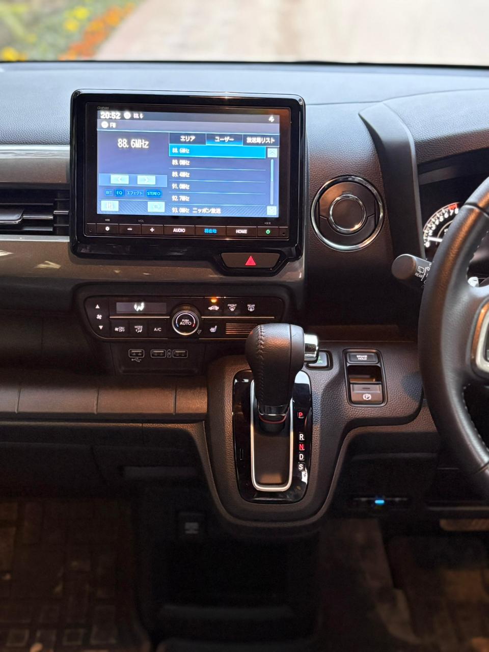 
								Honda N WGN Custom Turbo 2024 full									