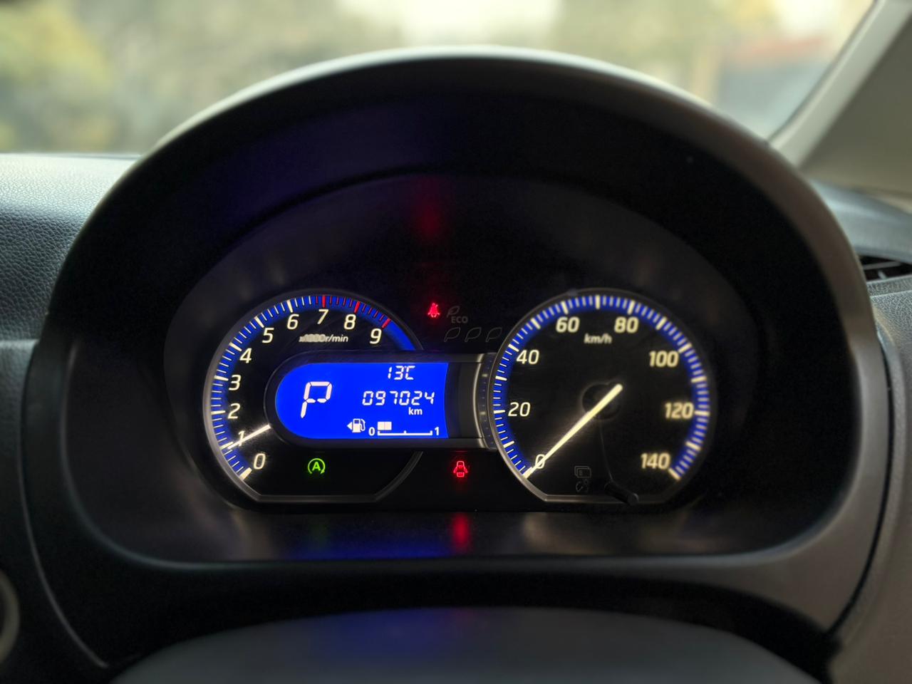 
								Nissan Dayz Highway Star 2014 full									