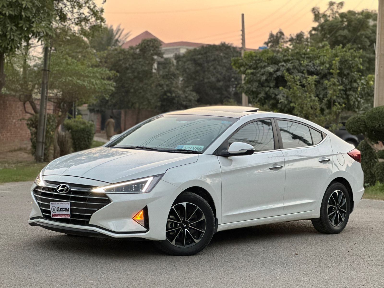 
								Hyundai Elantra GLS 2.0 2022 full									