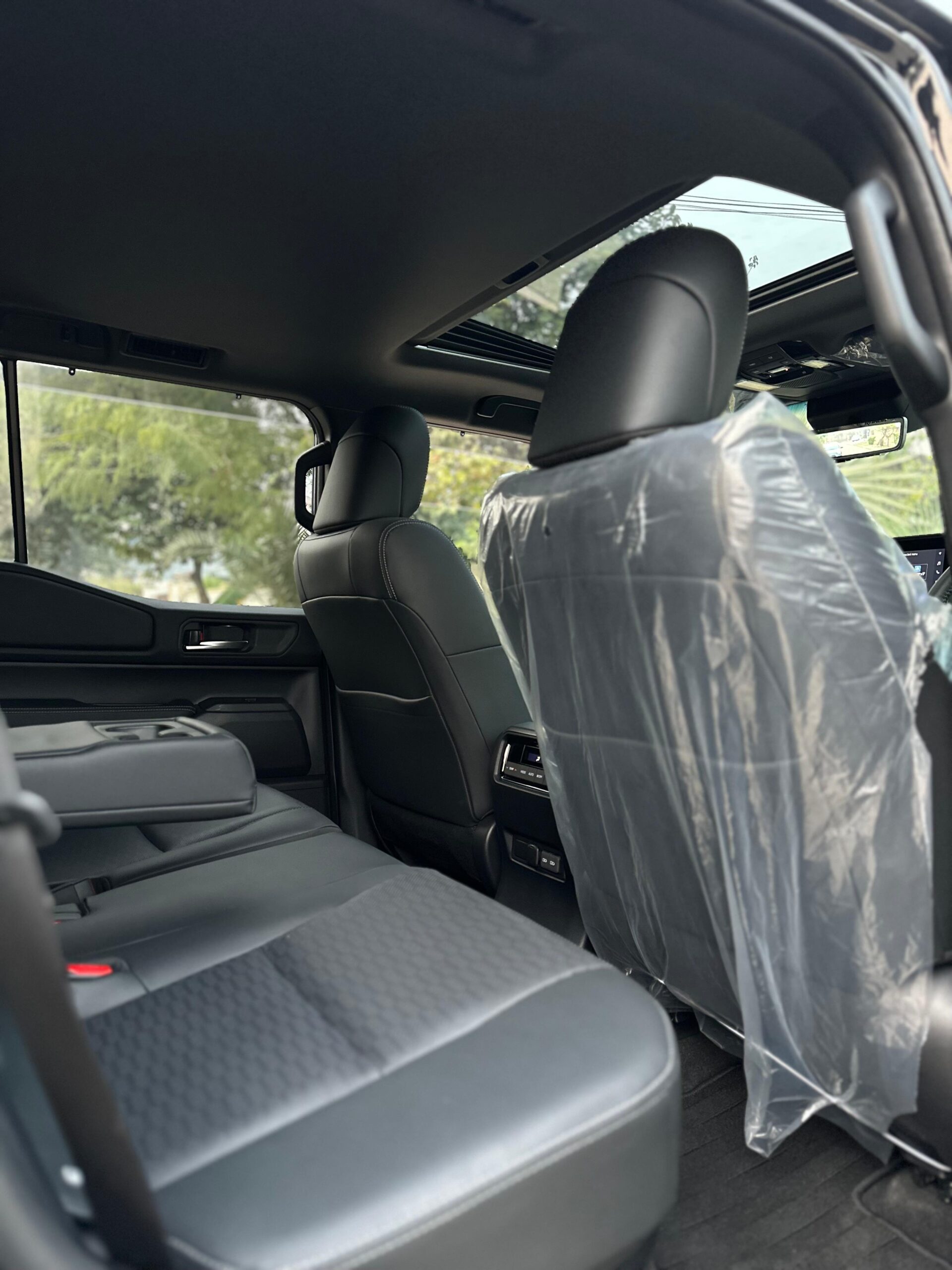 
								Toyota Land Cruiser 250 VX 2024 full									