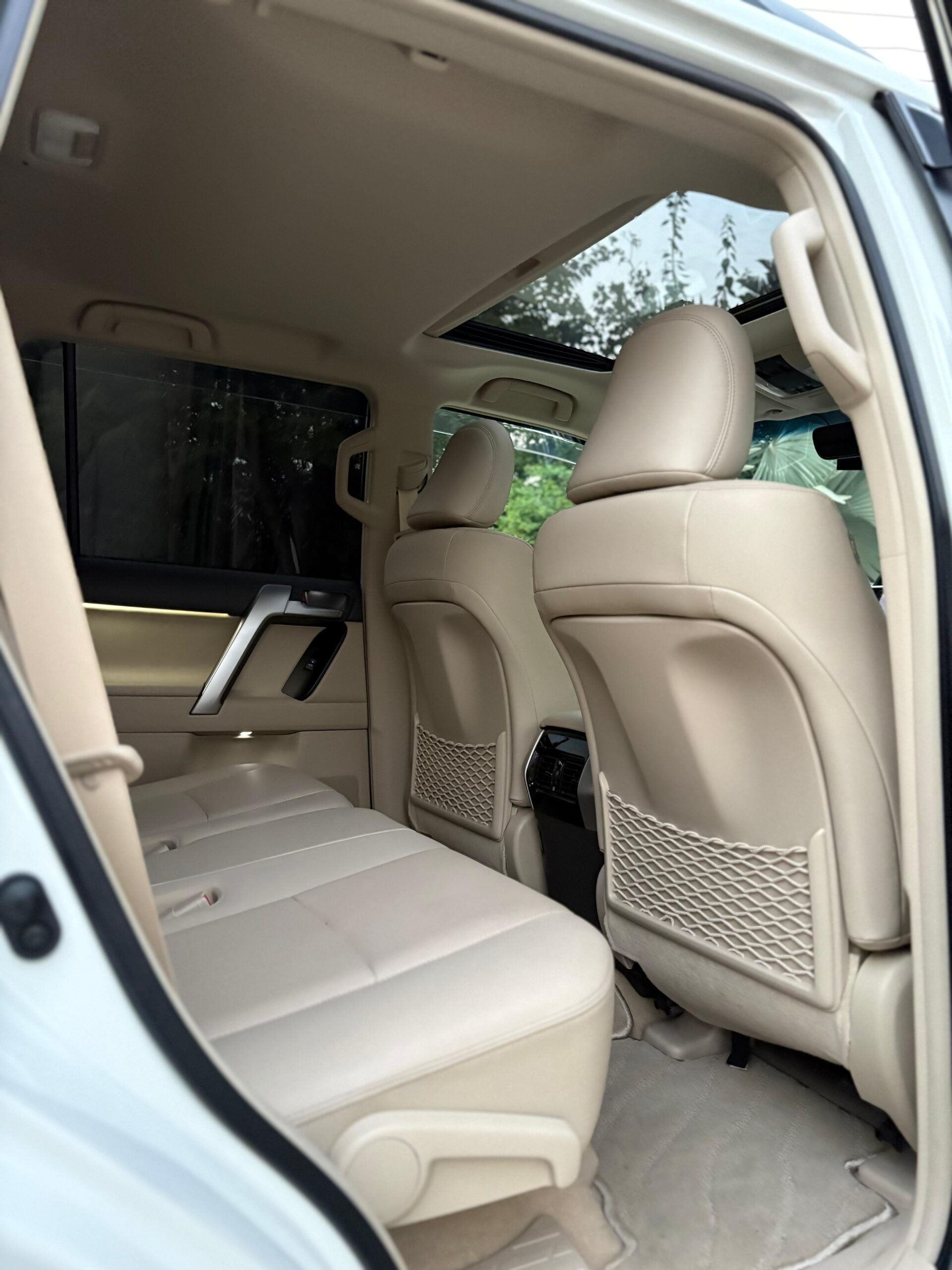 
								Toyota Land Cruiser Prado TXL 2020 full									