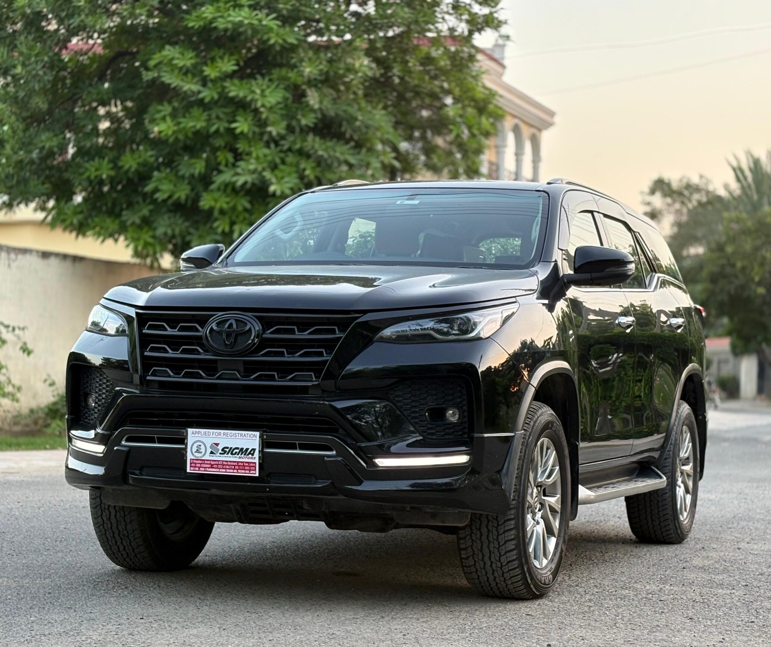 
								Toyota Fortuner 2.7 V Petrol 4×4 2022 full									