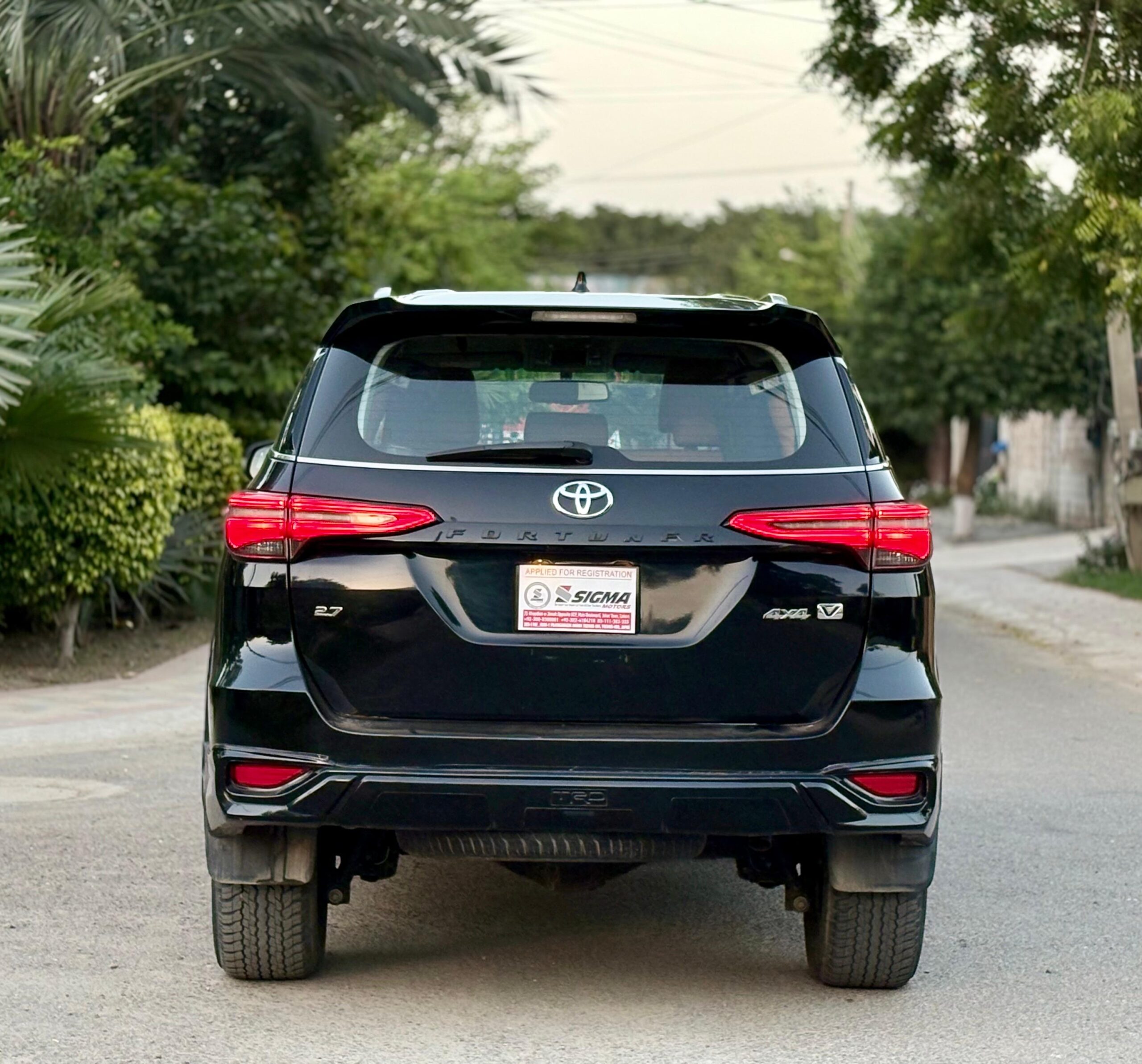 
								Toyota Fortuner 2.7 V Petrol 4×4 2022 full									