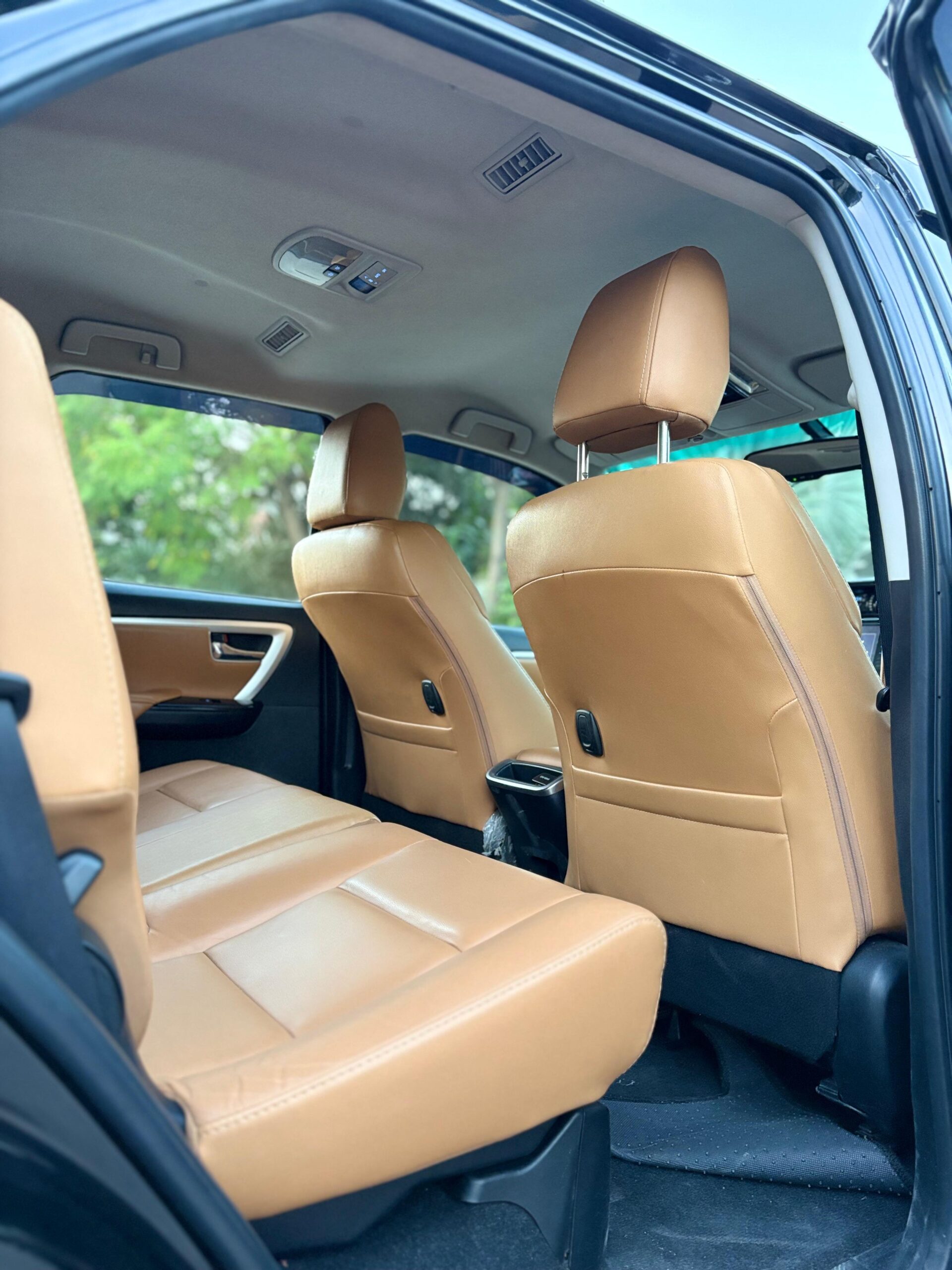 
								Toyota Fortuner 2.7 V Petrol 4×4 2022 full									