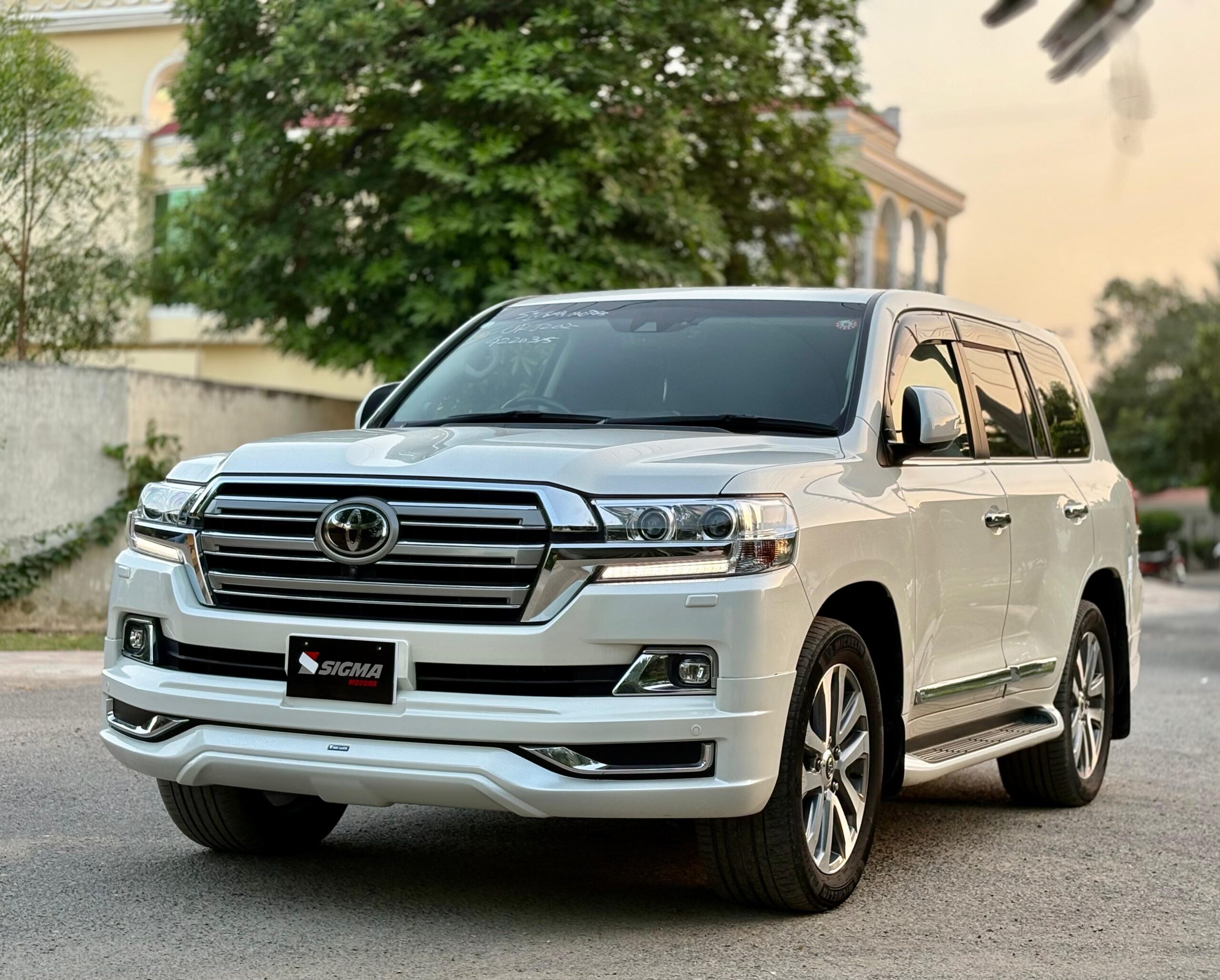 
								Toyota Land Cruiser ZX 2020 full									