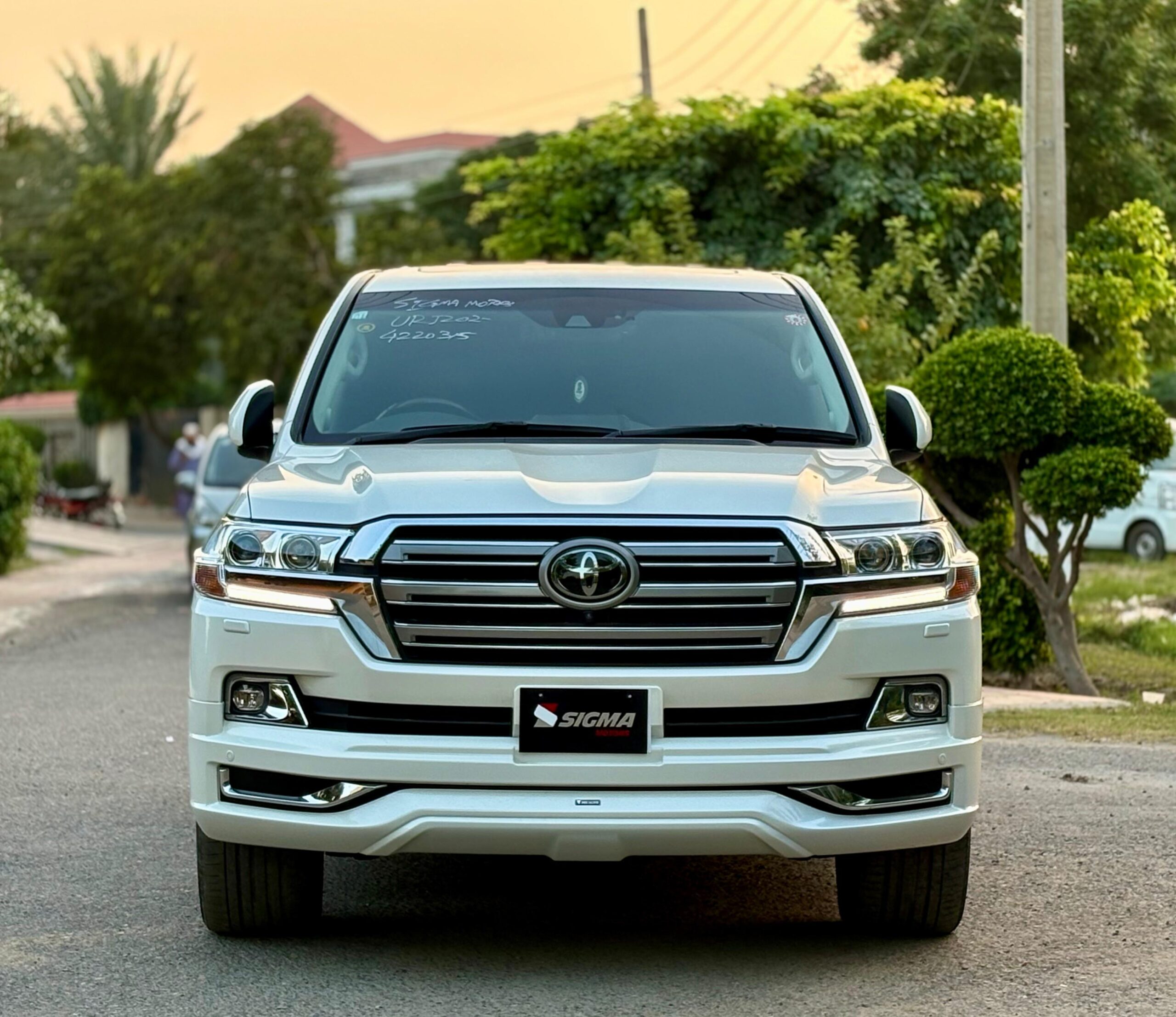 
								Toyota Land Cruiser ZX 2020 full									