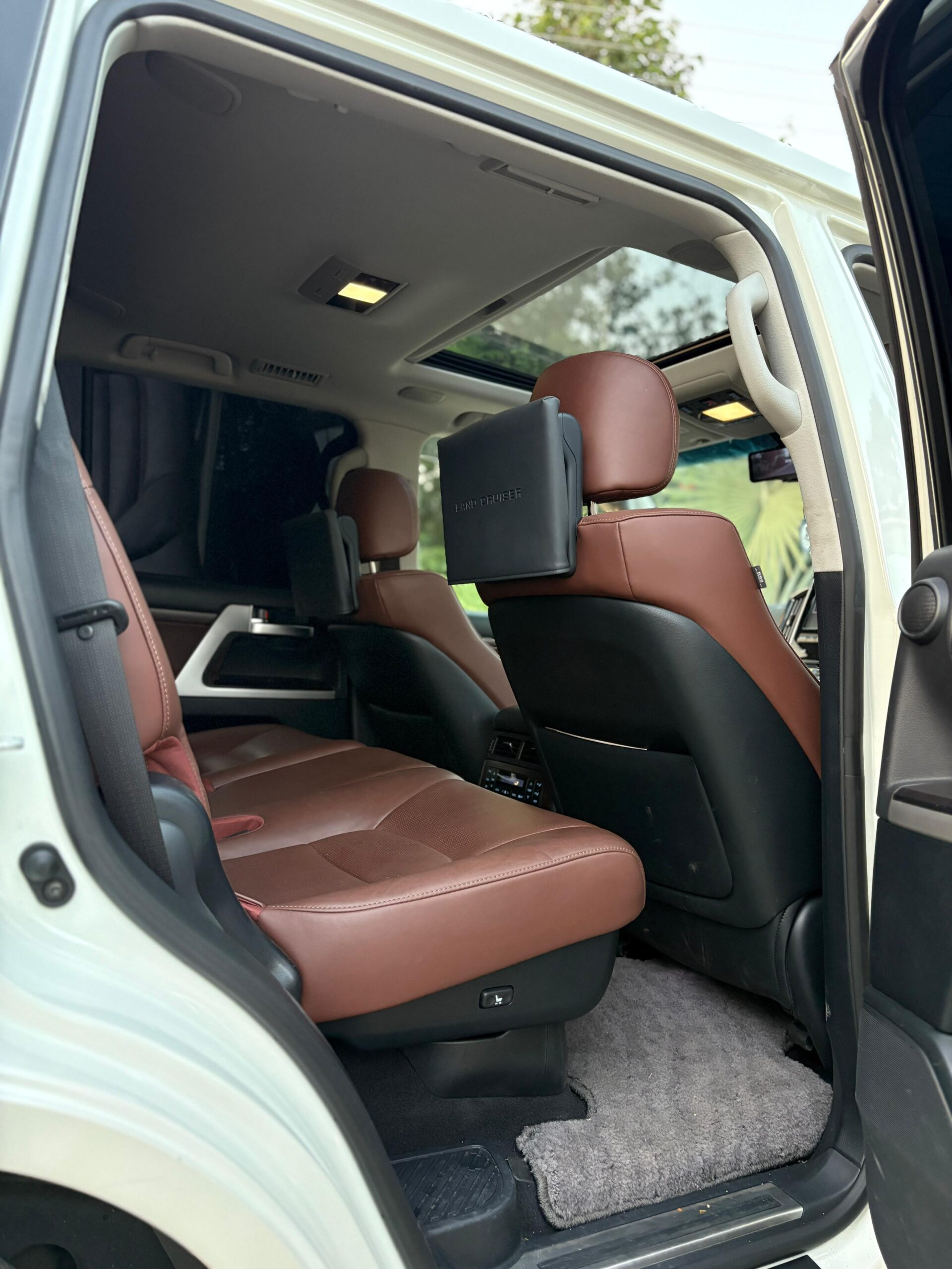 
								Toyota Land Cruiser ZX 2020 full									