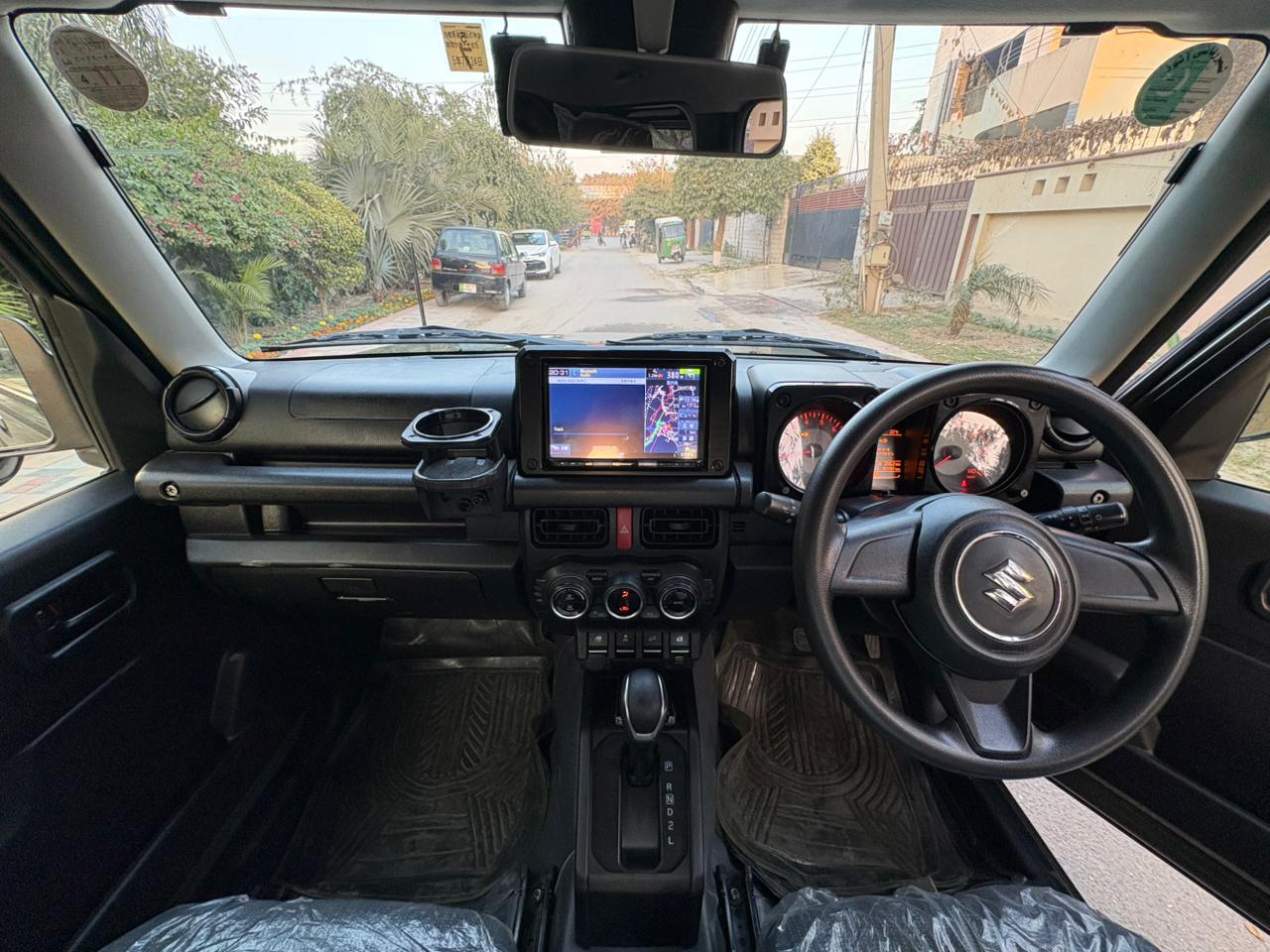 
								Suzuki Jimny 2018 full									