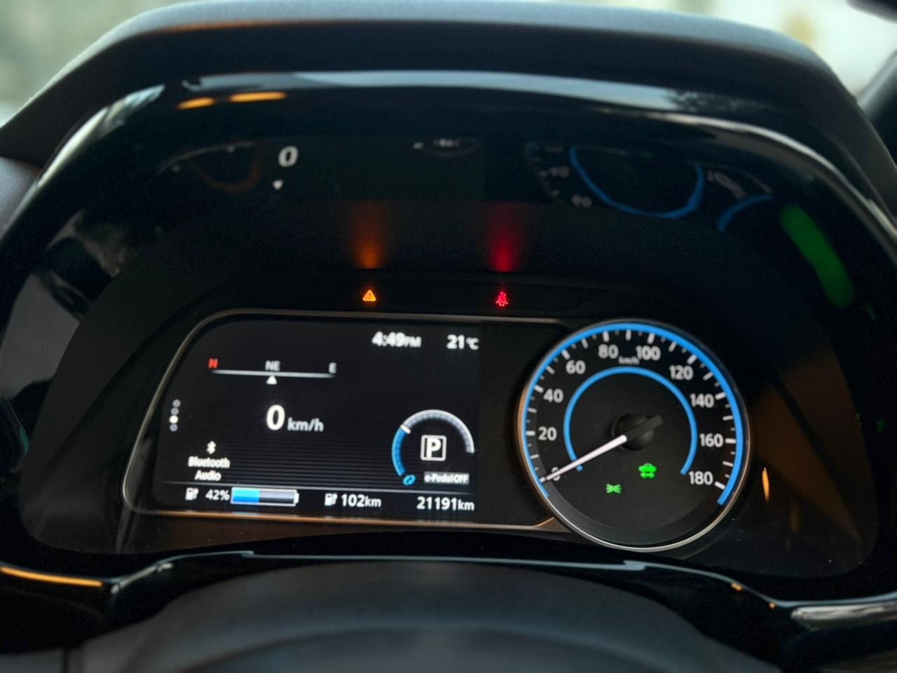 
								Nissan Leaf EV Zero Emission 2021 full									