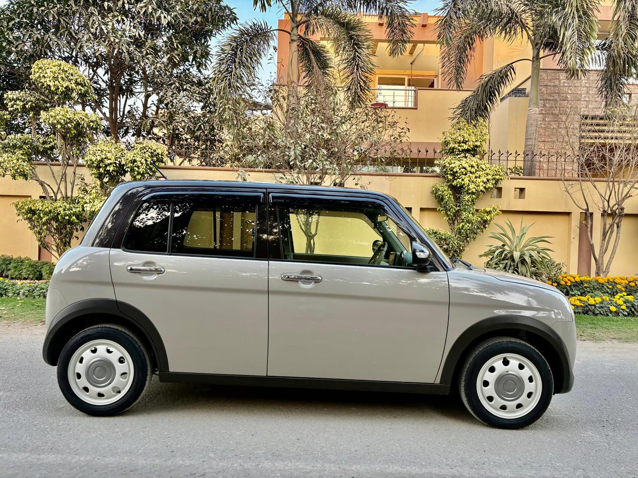 
								Suzuki Alto Lapin 2023 full									