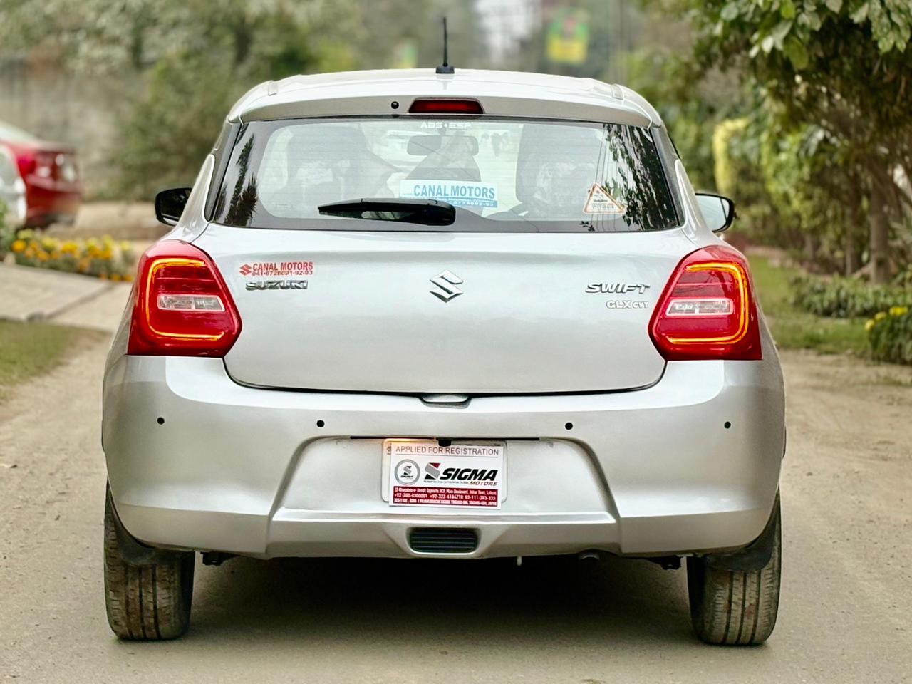 
								Suzuki Swift GLX CVT 2022 full									