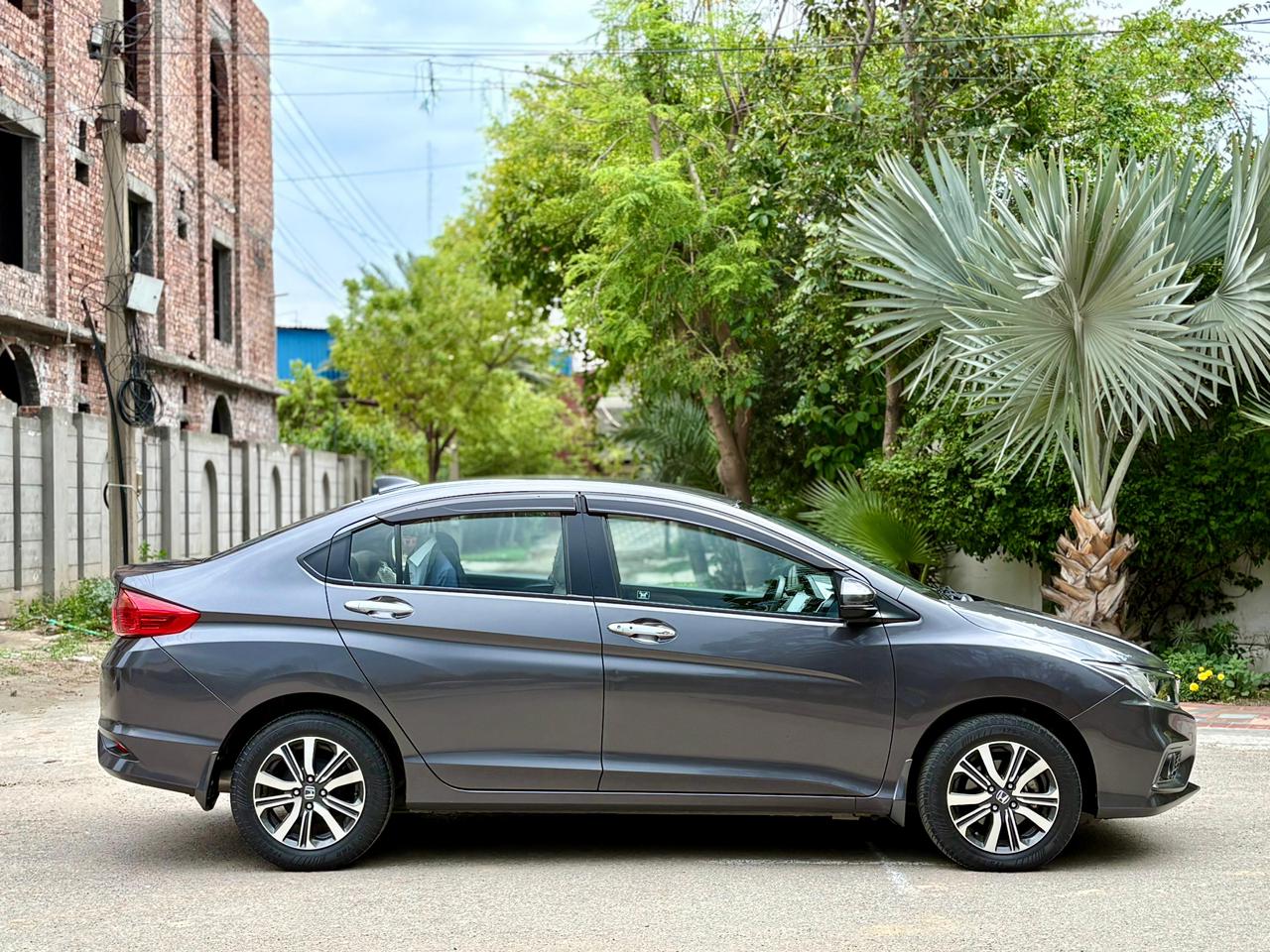 
								Honda City 1.5 Aspire 2022 full									