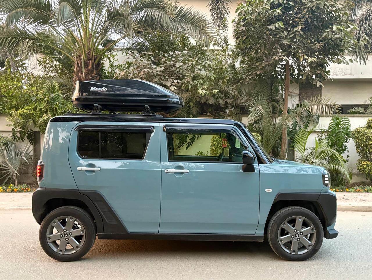 
								Daihatsu Taft Panoramic Roof 2023 full									