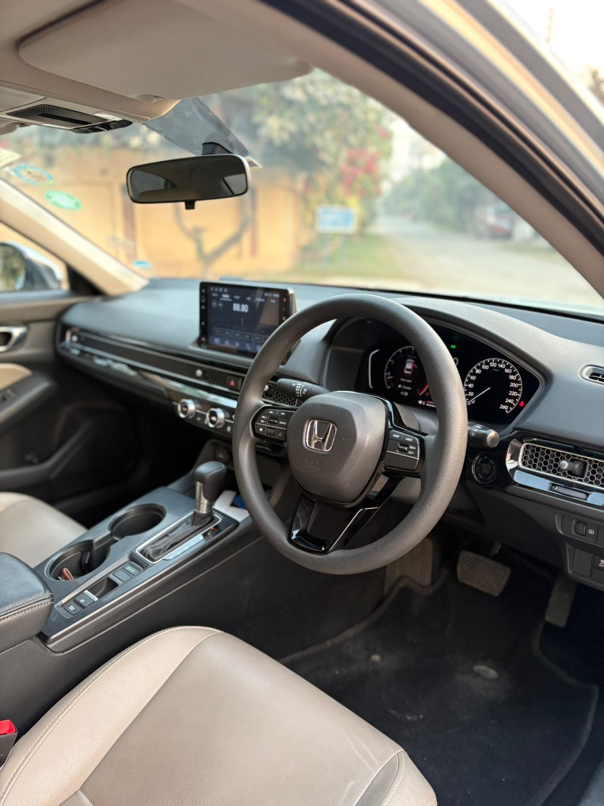 
								Honda Civic i-VTEC Oriel Prosmatec 2022 full									