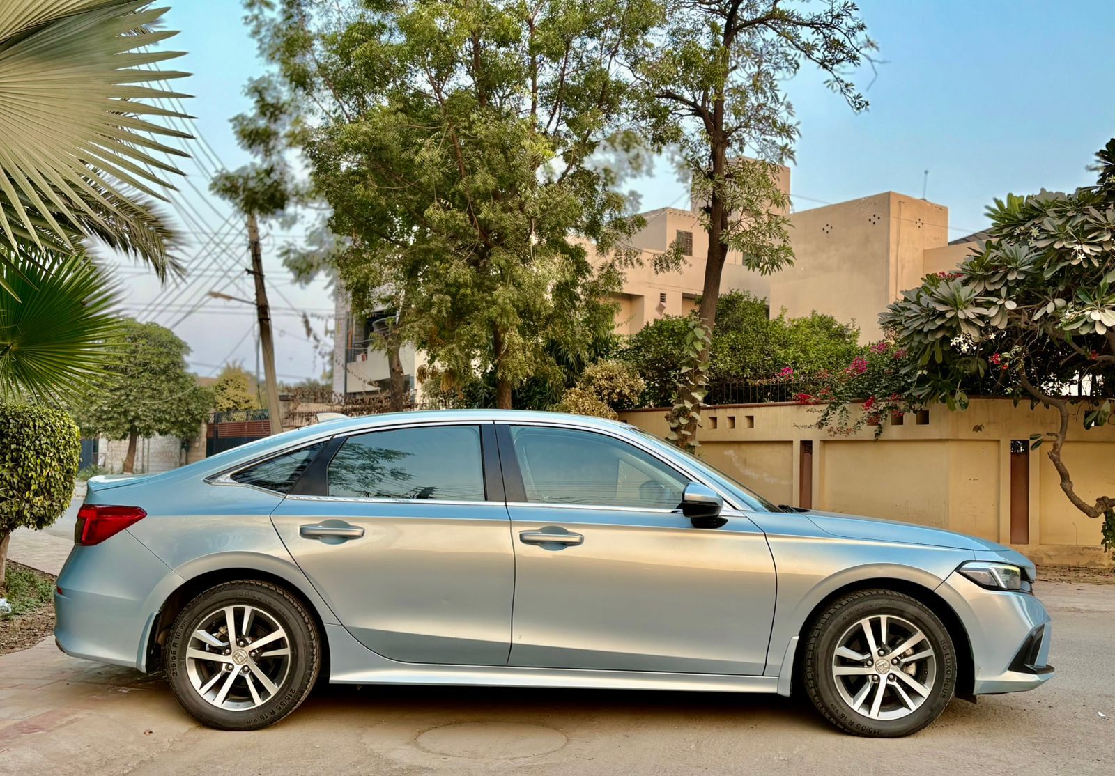 
								Honda Civic i-VTEC Oriel Prosmatec 2022 full									