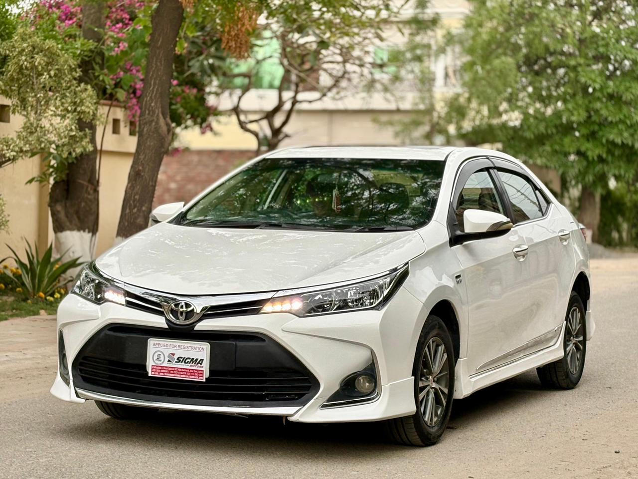 
								Toyota Corolla Grande 1.8 Converted to X 2016 full									
