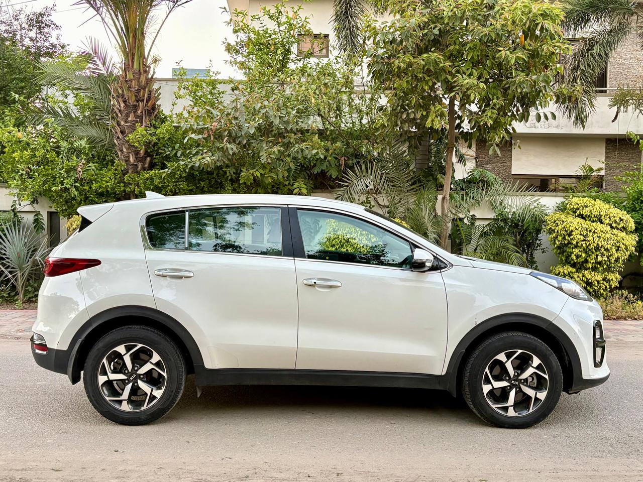 
								Honda City 1.2 Automatic 2024 full									