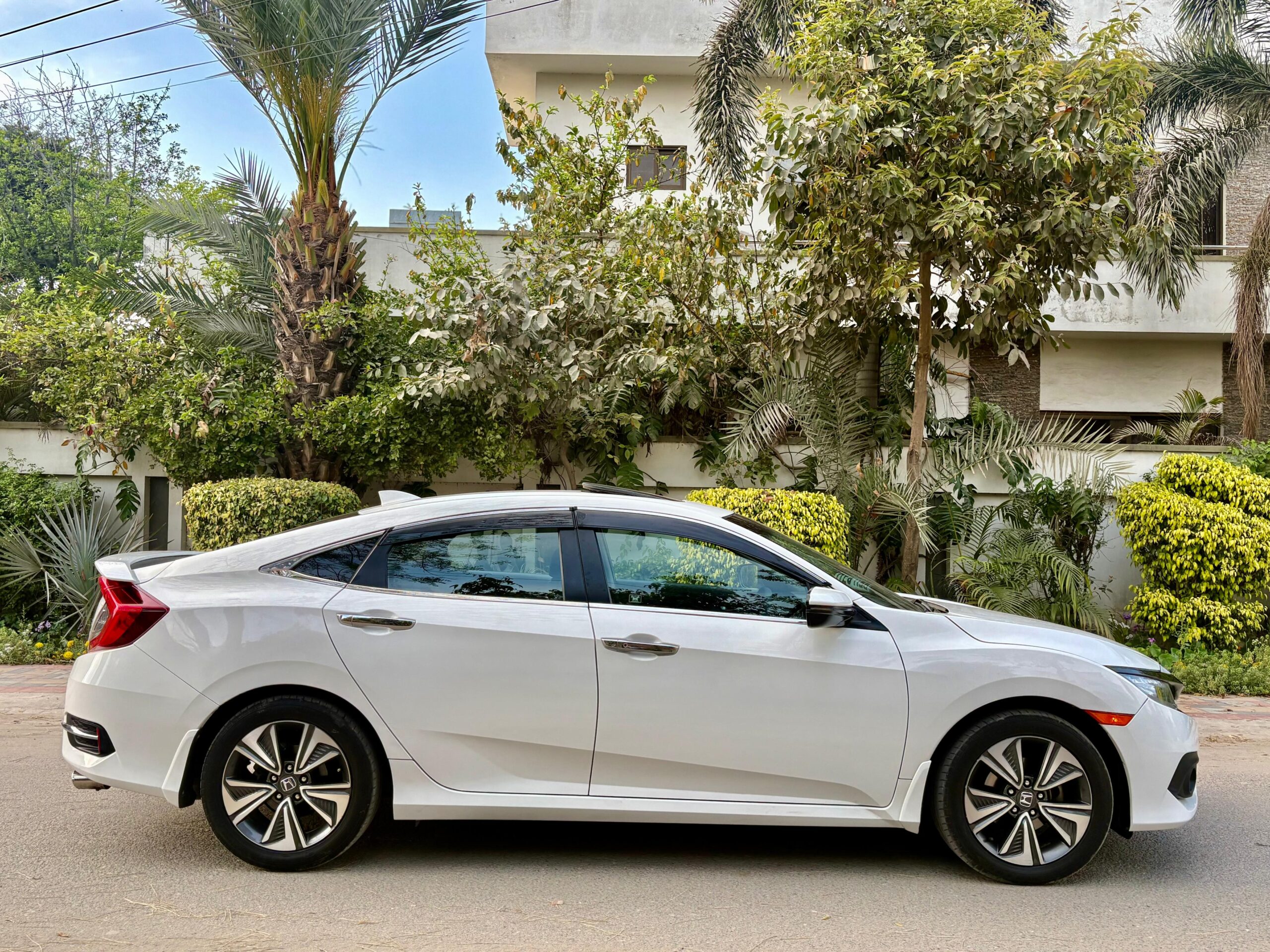 
								Honda Civic 1.5 RS Turbo 2019 full									