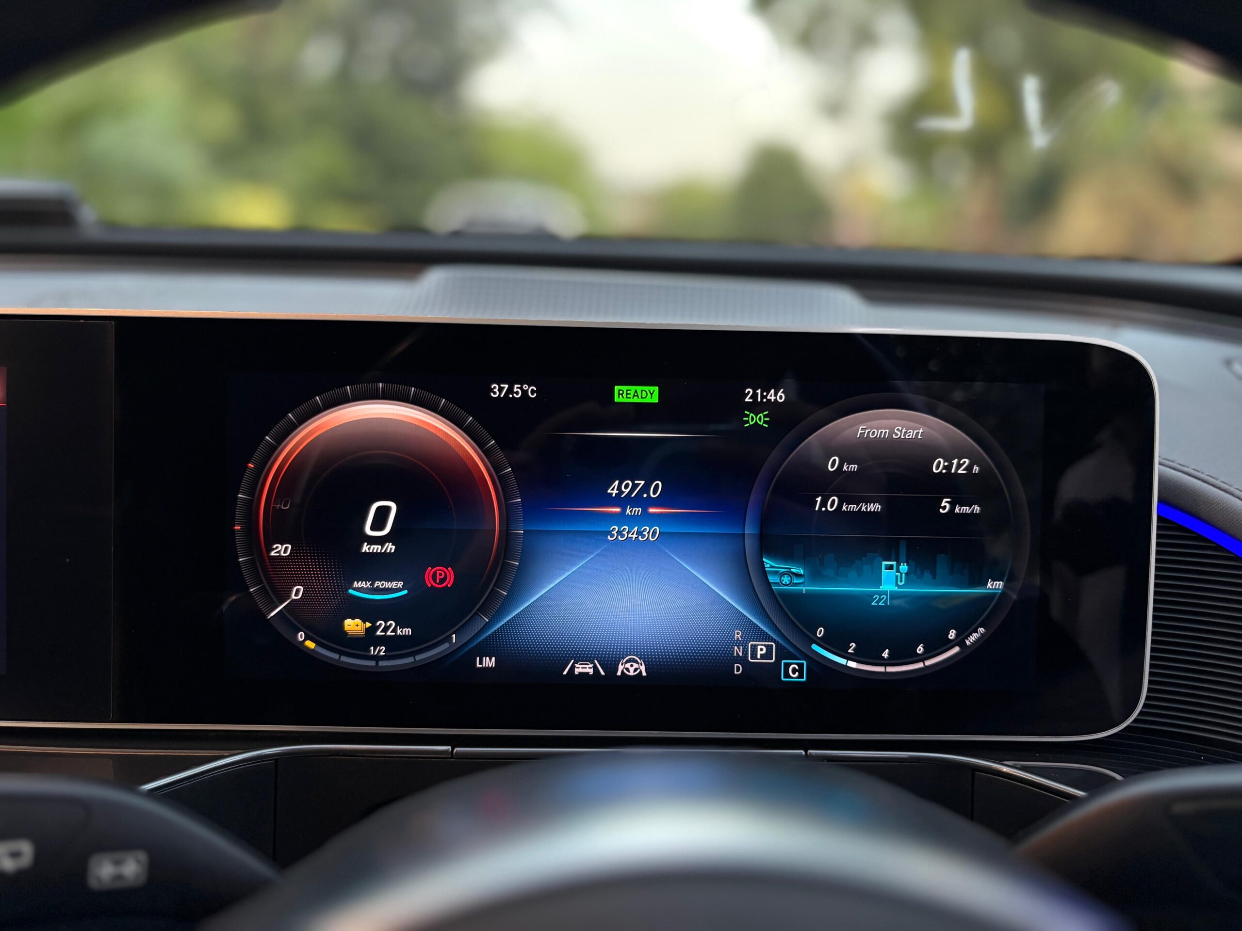 
								Mercedes Benz EQC 400 4Matic AMG Line Premium 2020 full									