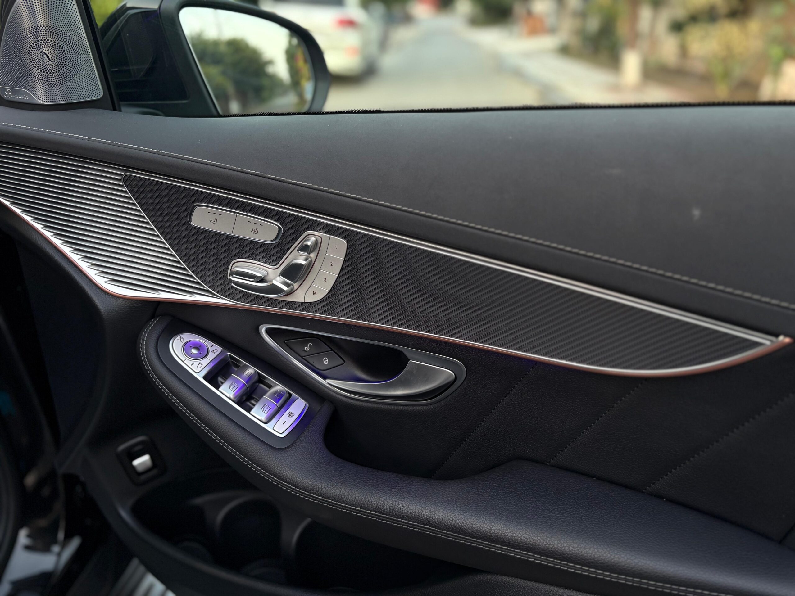 
								Mercedes Benz EQC 400 4Matic AMG Line Premium 2020 full									