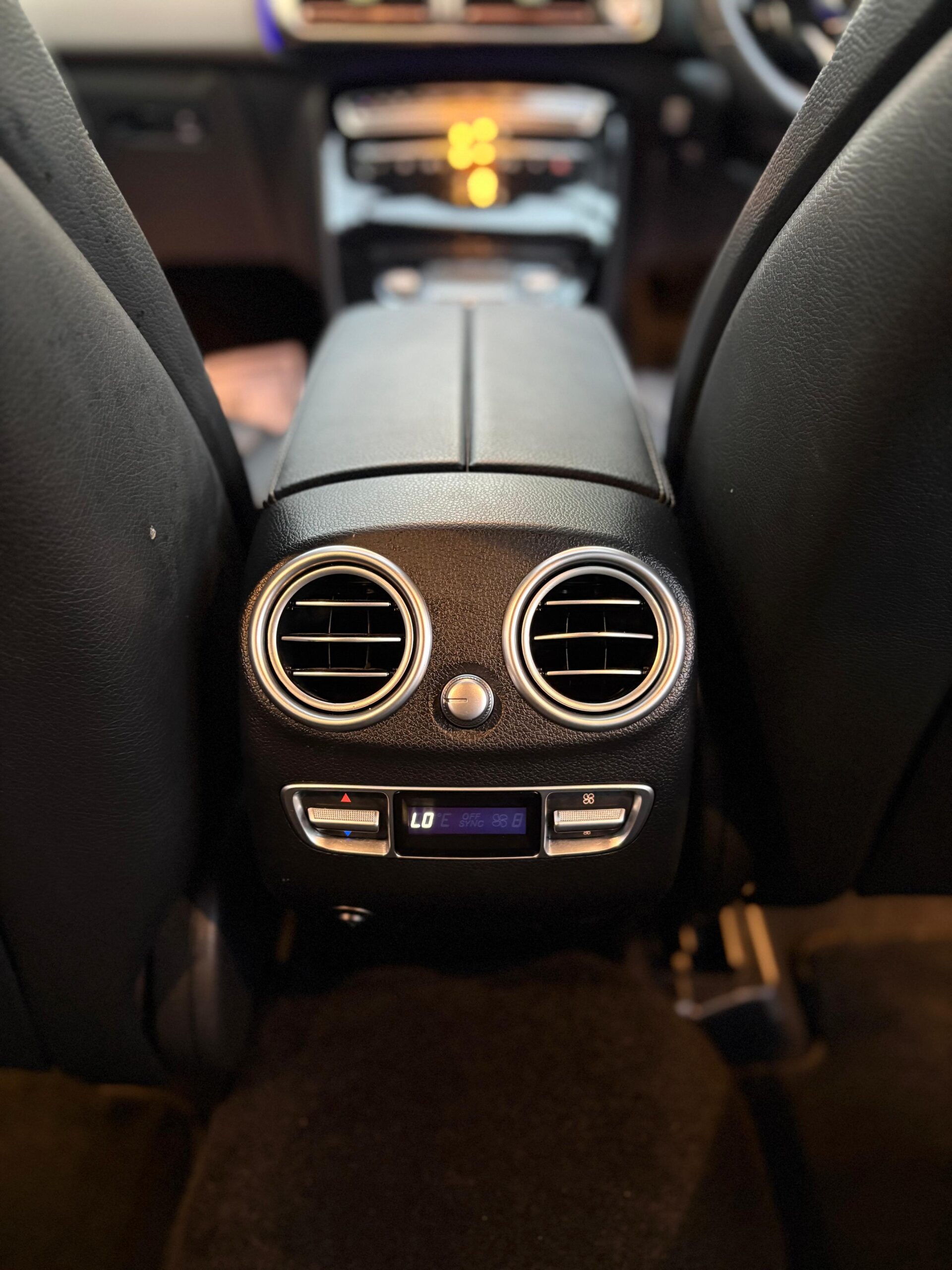 
								Mercedes Benz EQC 400 4Matic AMG Line Premium 2020 full									