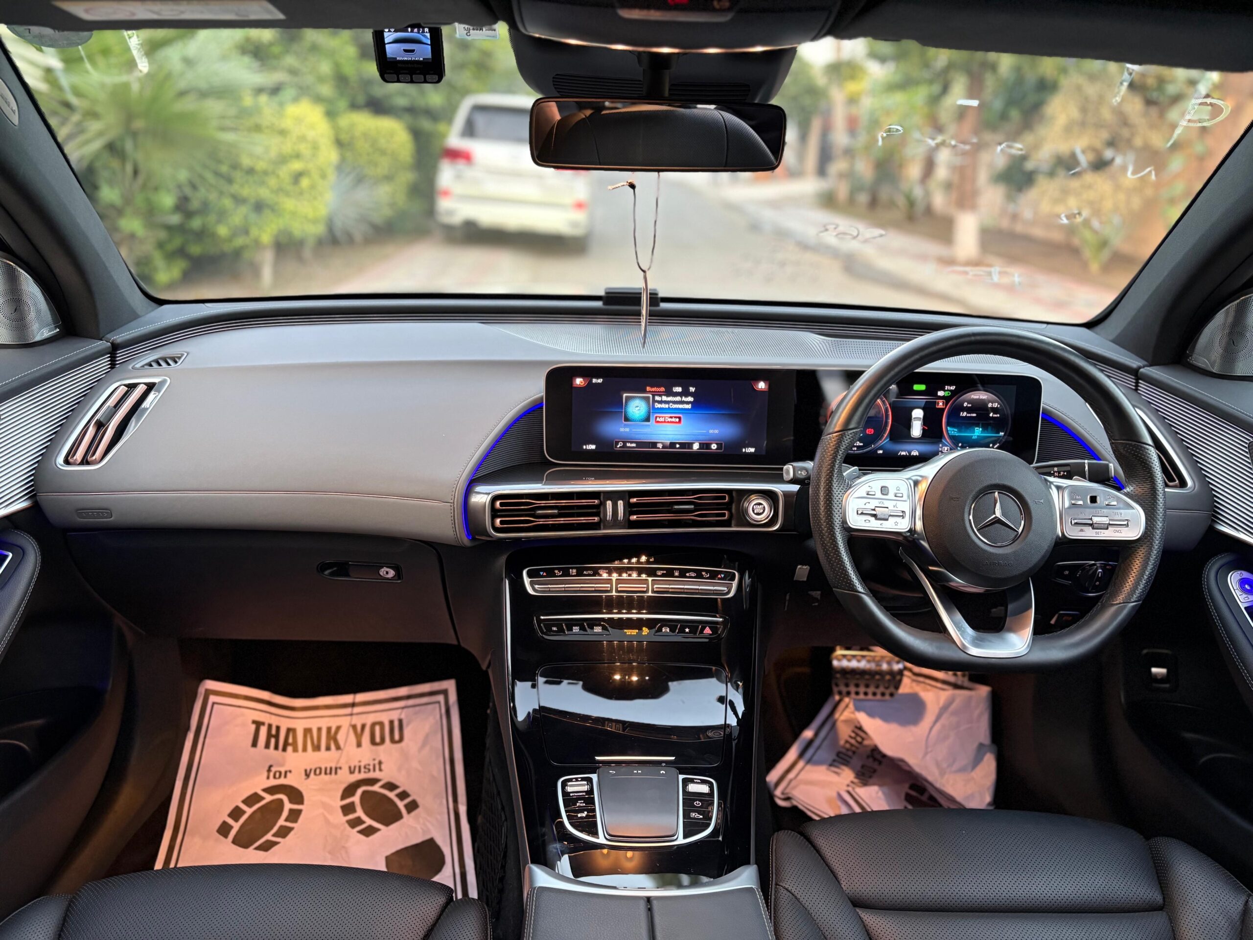 
								Mercedes Benz EQC 400 4Matic AMG Line Premium 2020 full									