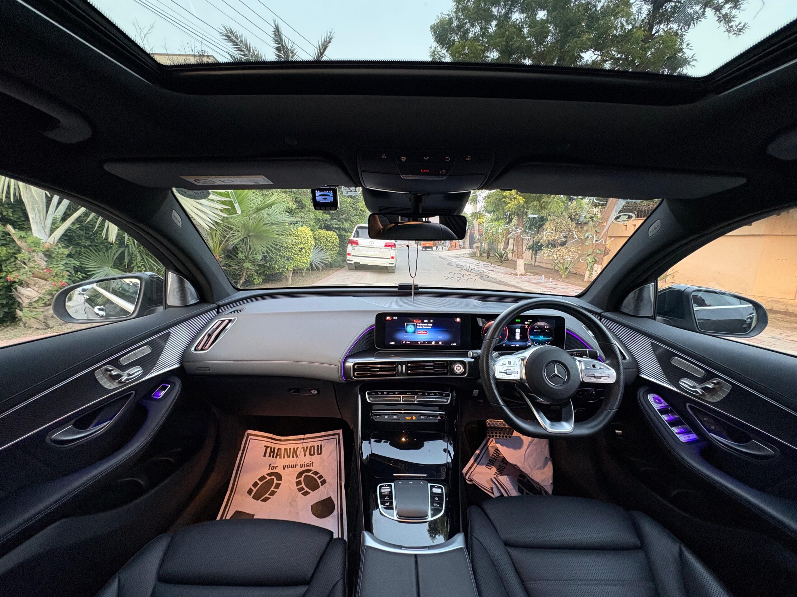 
								Mercedes Benz EQC 400 4Matic AMG Line Premium 2020 full									