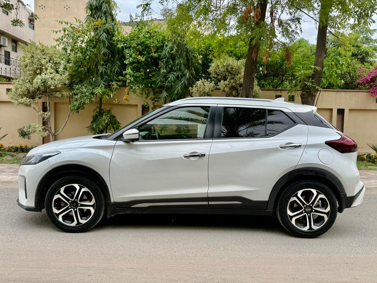 
								Nissan Kicks 1.2 E-Power 2020 full									