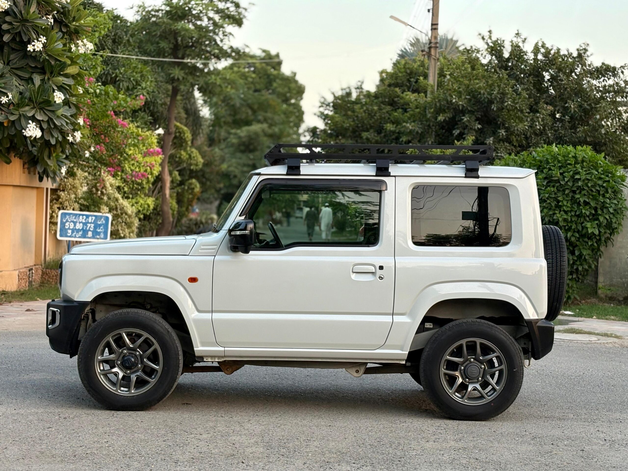 
								Suzuki Jimny 2019 full									